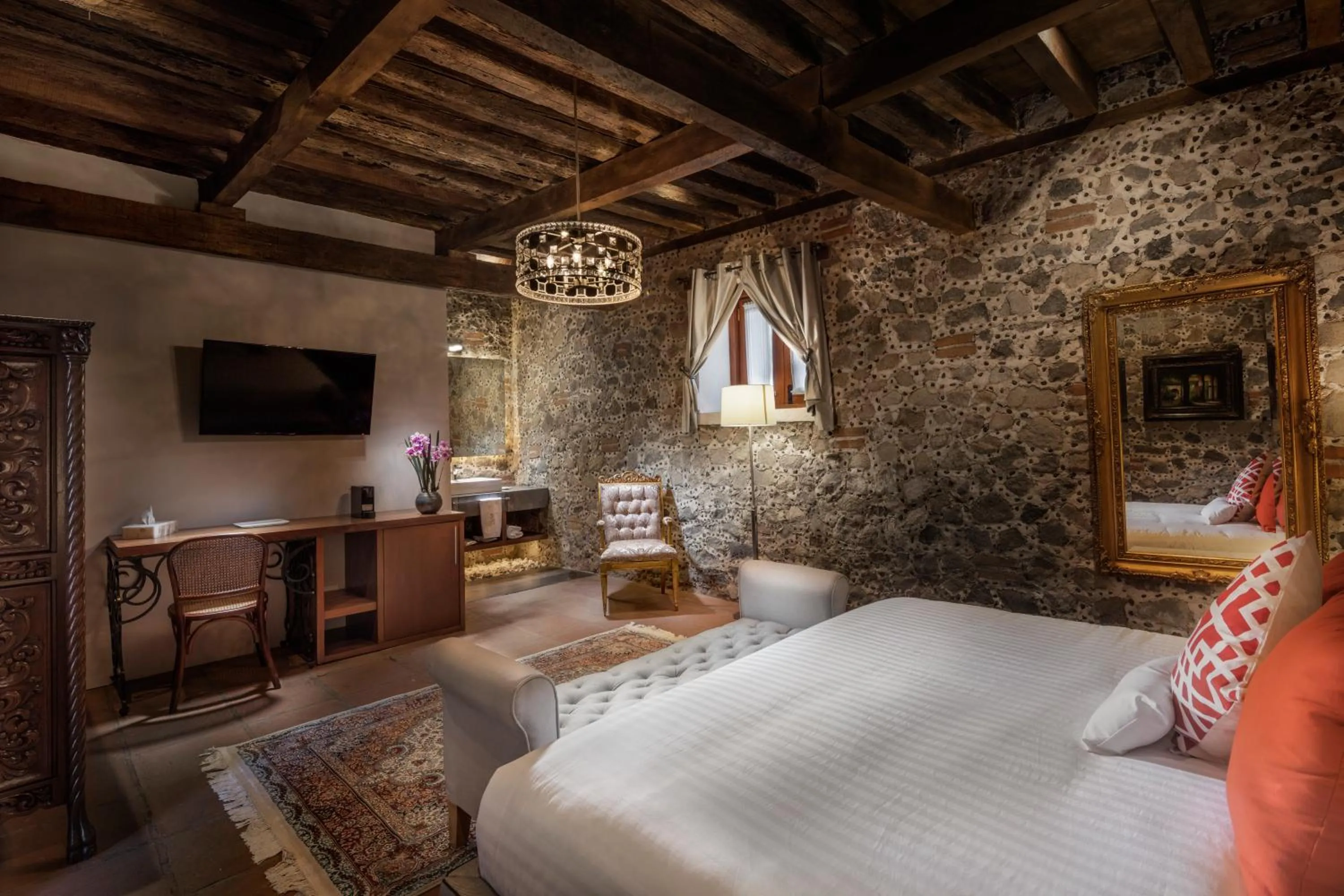 Bed in Hacienda Santo Cristo Hotel & Spa - Adults Only