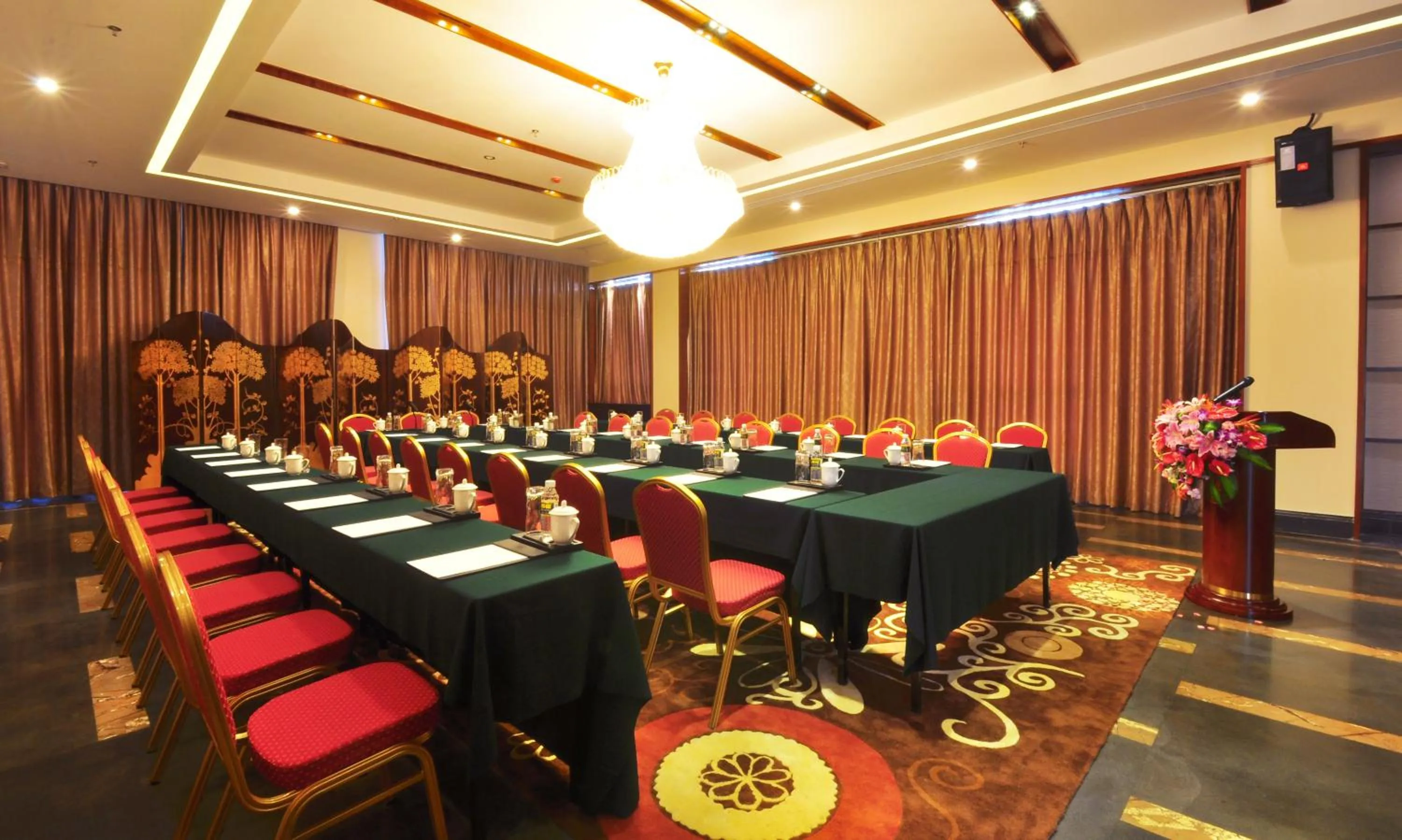 Business facilities in ZhongAo Hotel Shimei Bay