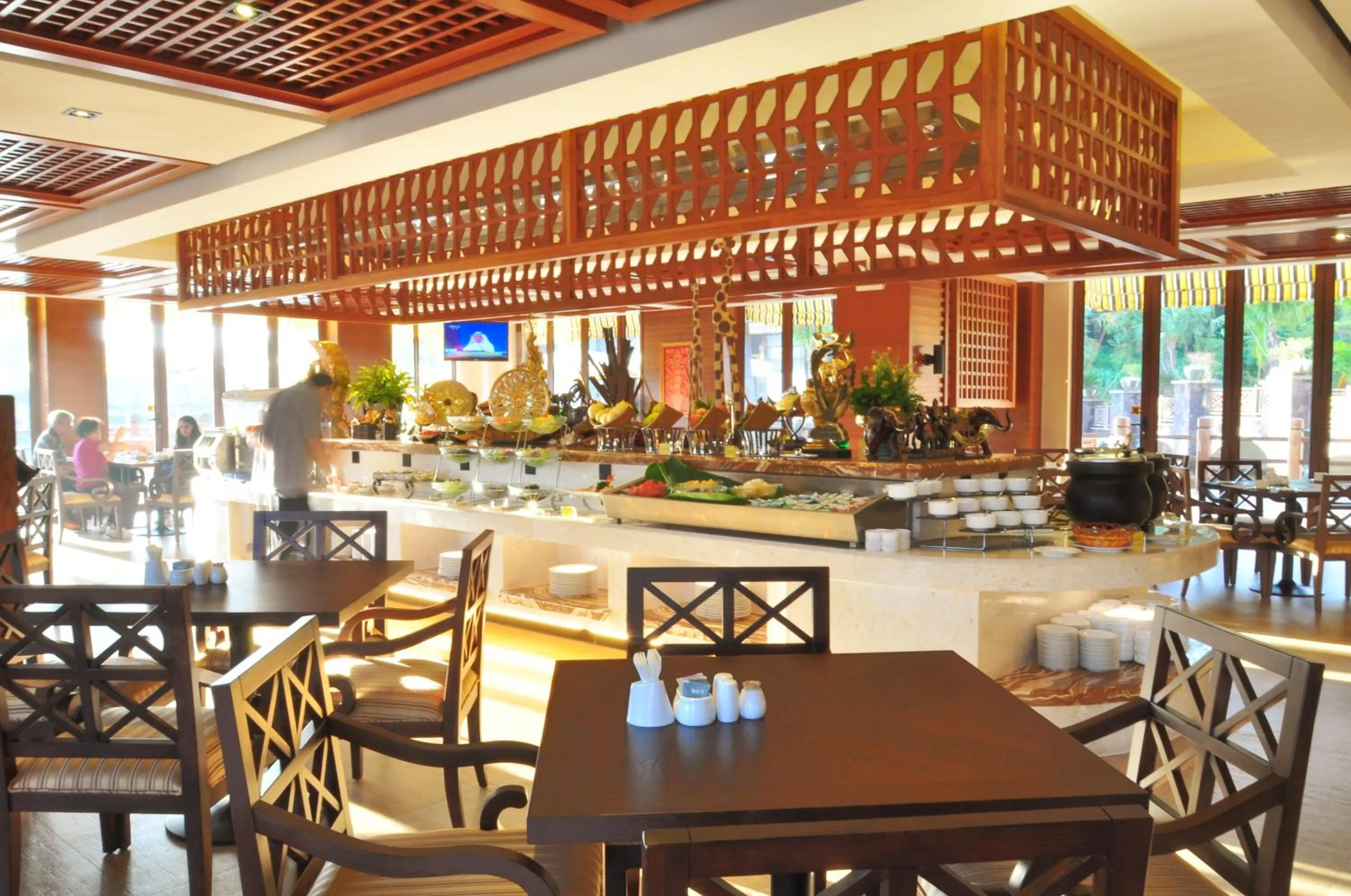 Restaurant/places to eat in ZhongAo Hotel Shimei Bay