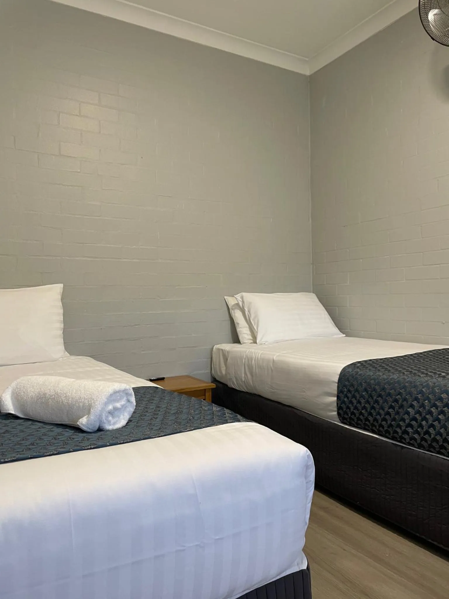 Bedroom, Bed in Bayview Motel