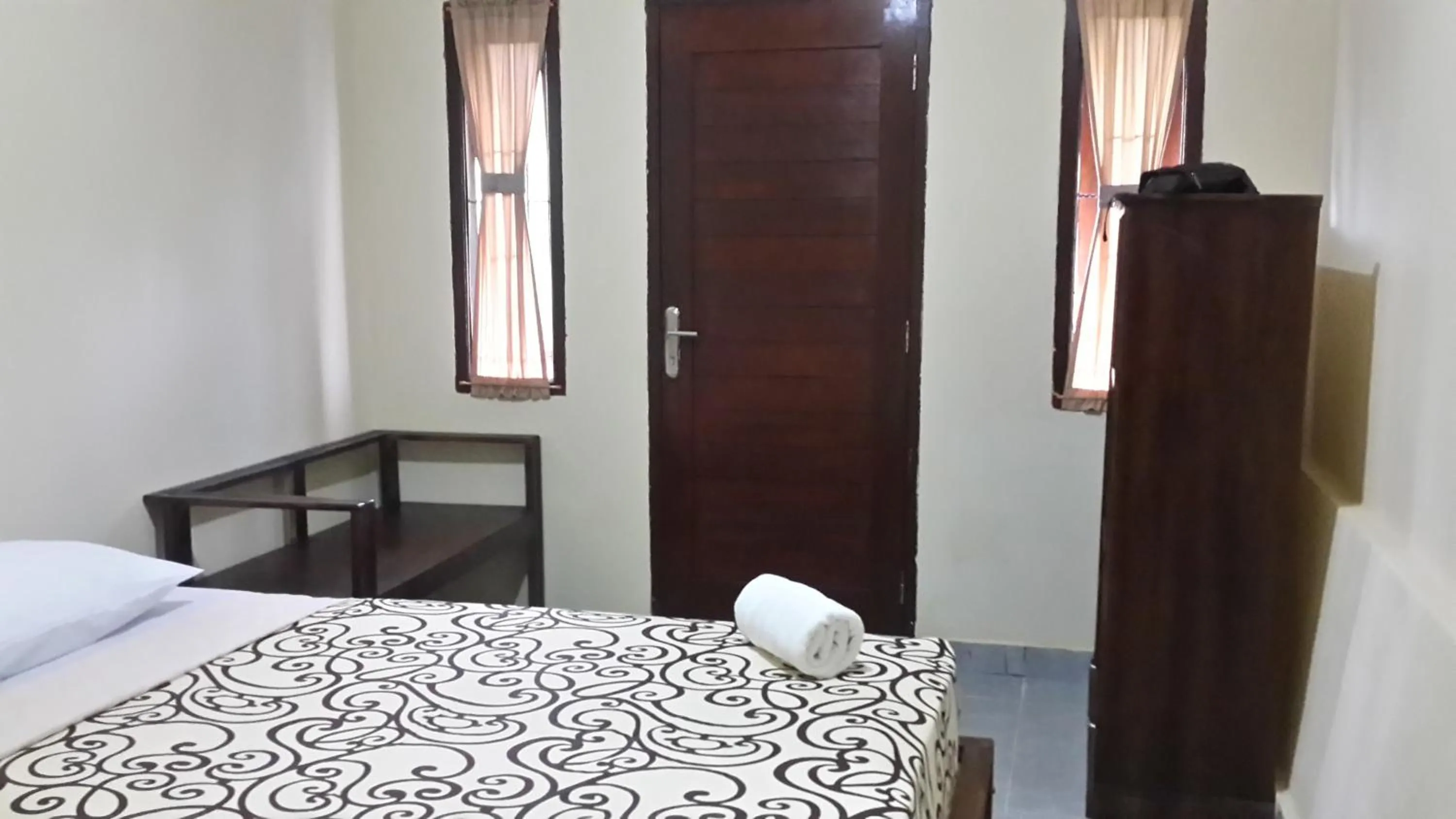 Photo of the whole room, Bed in Belong Bunter Homestay