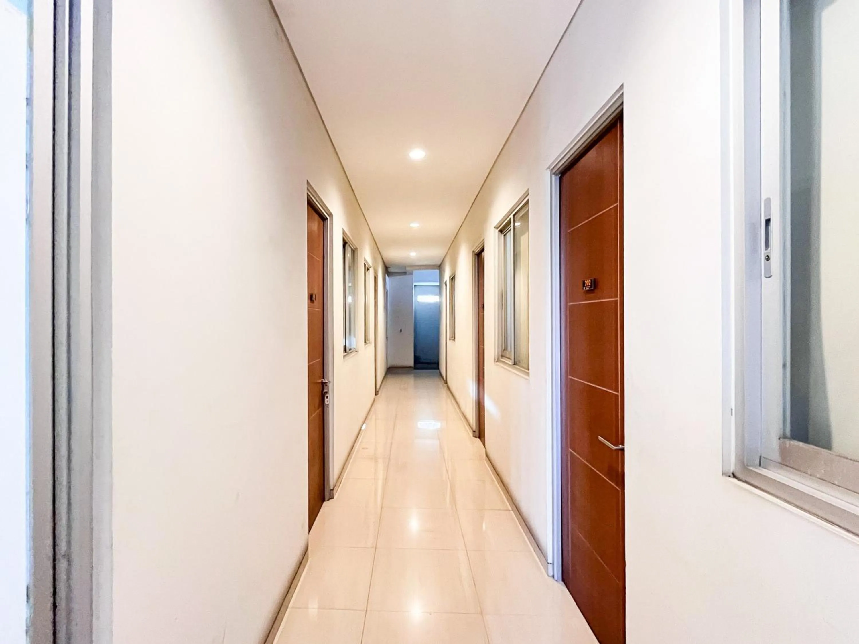 Property building in Urbanview Hotel Syariah Graha 8 Bubutan Surabaya
