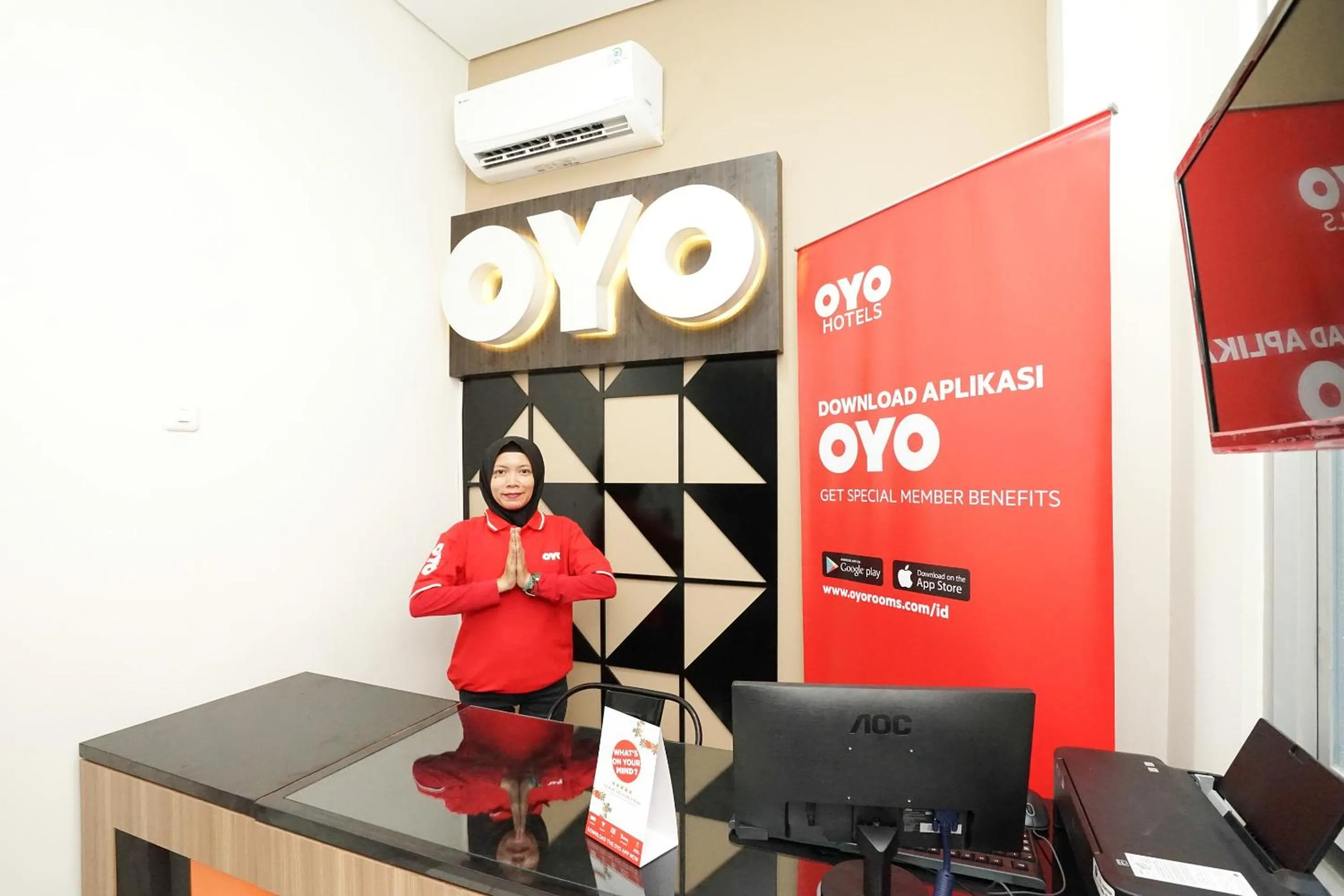 Lobby or reception in Super OYO Capital O 614 Graha 8 Syariah