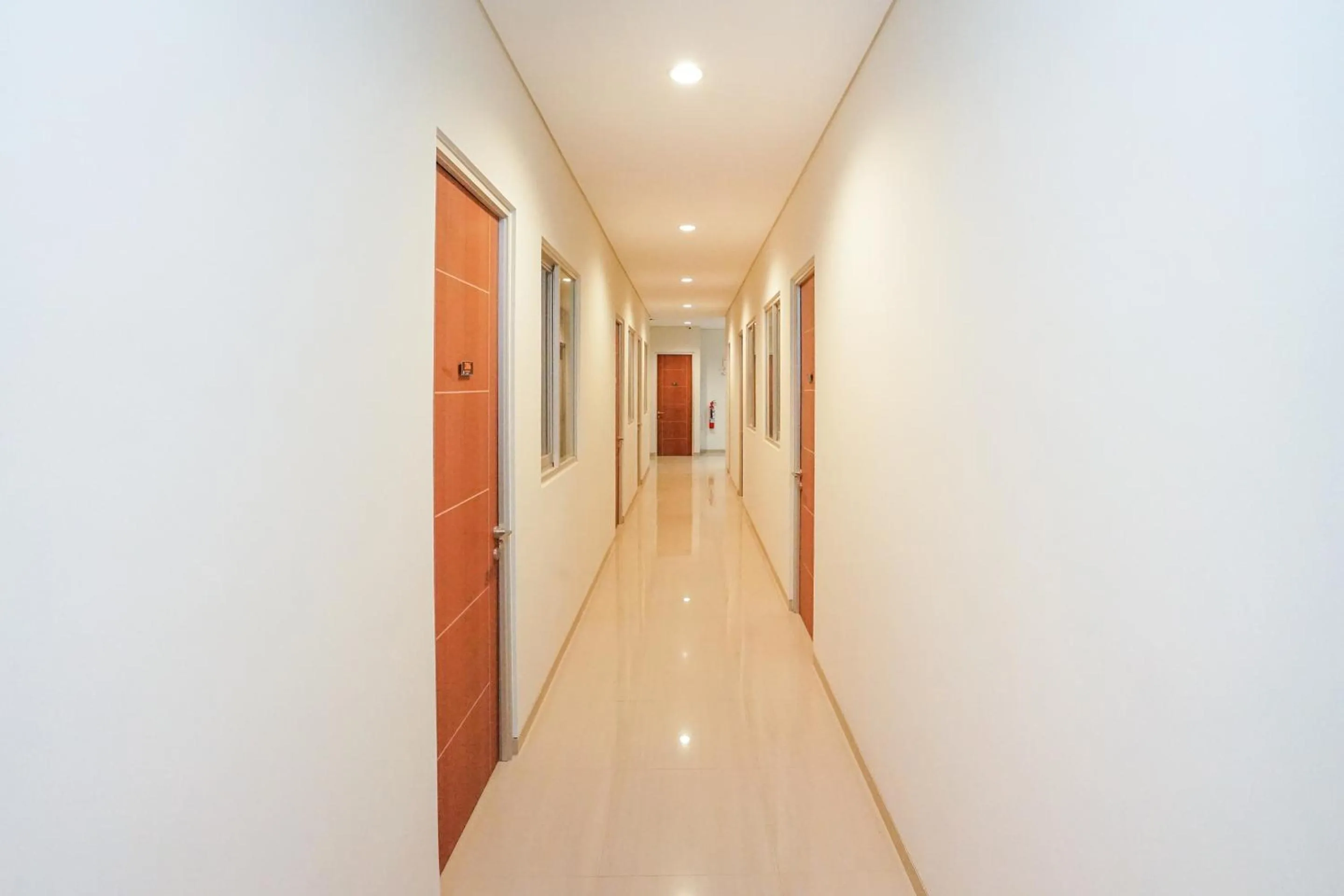 Lobby or reception in Super OYO Capital O 614 Graha 8 Syariah