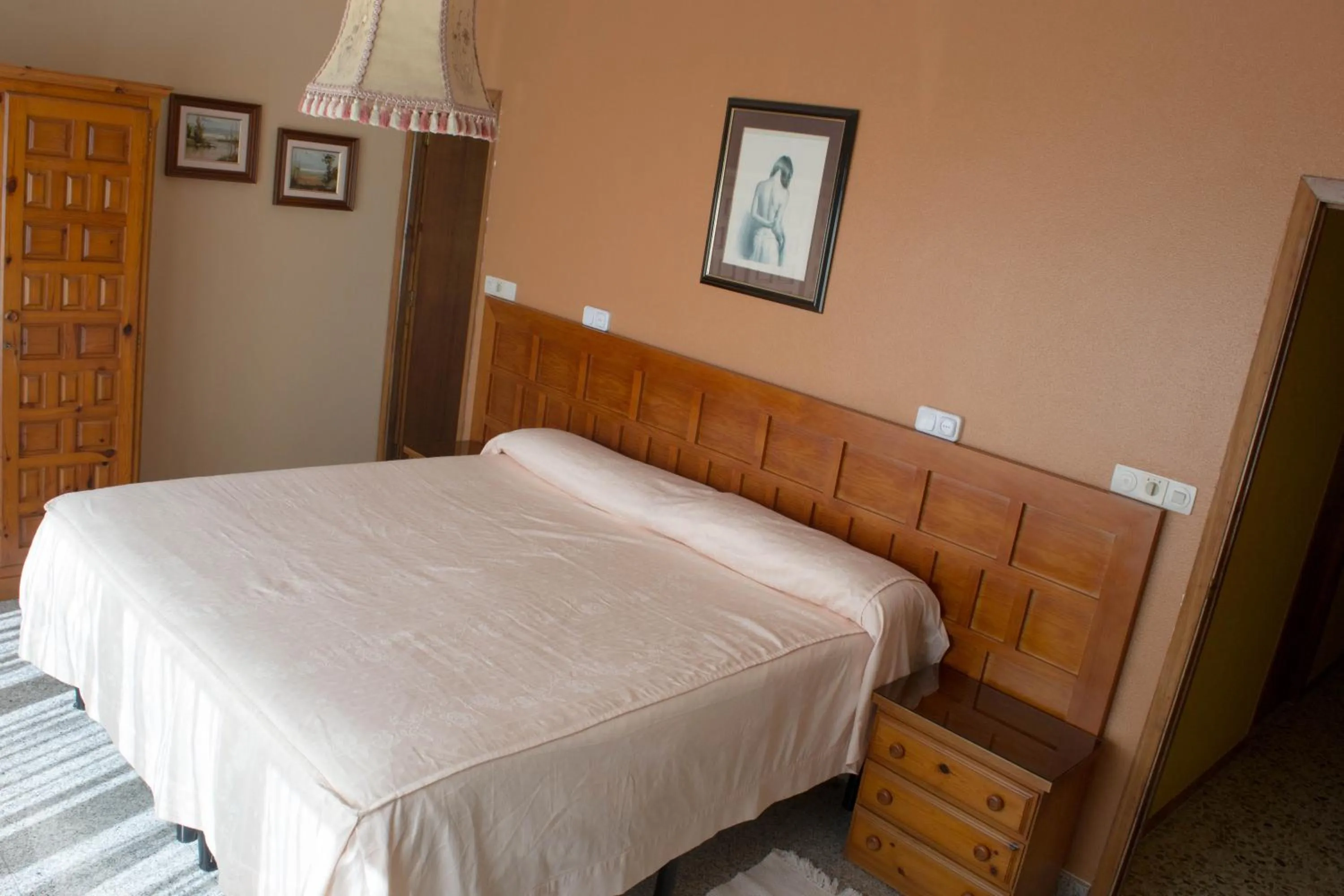 Photo of the whole room in Hotel Galicia