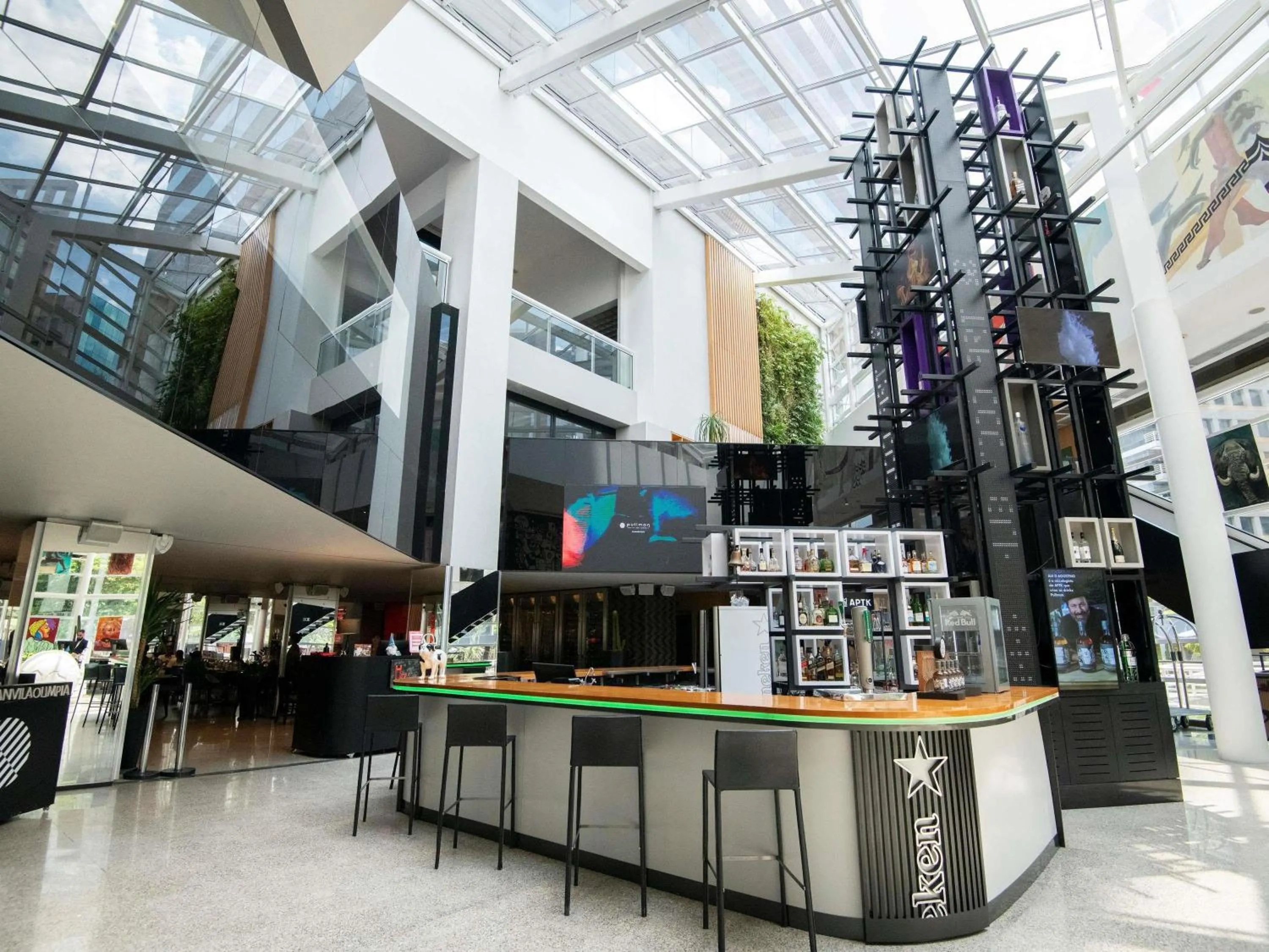 Lounge or bar in Pullman Sao Paulo Vila Olimpia