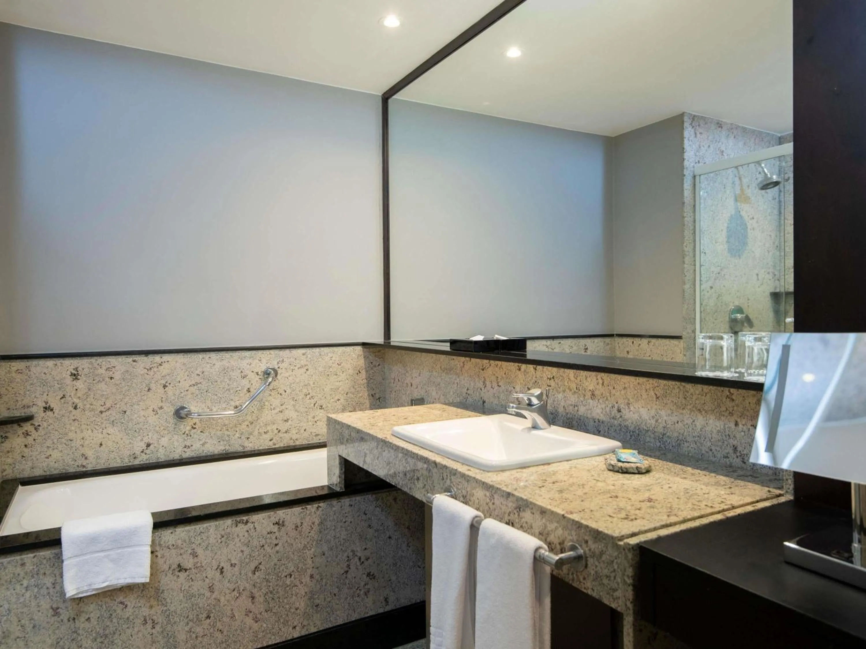 Bedroom in Pullman Sao Paulo Vila Olimpia