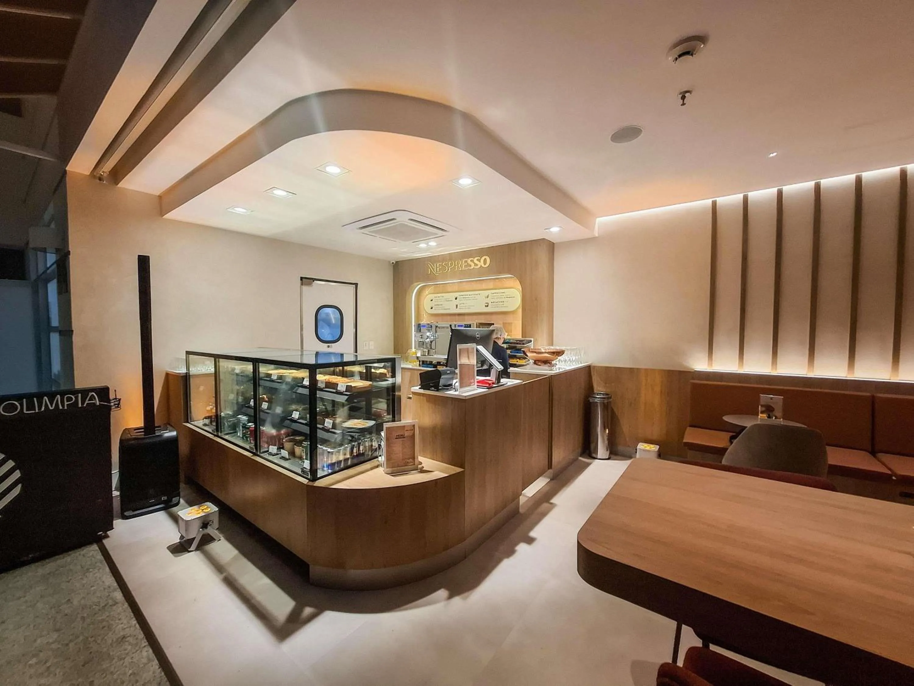 Restaurant/places to eat in Pullman Sao Paulo Vila Olimpia