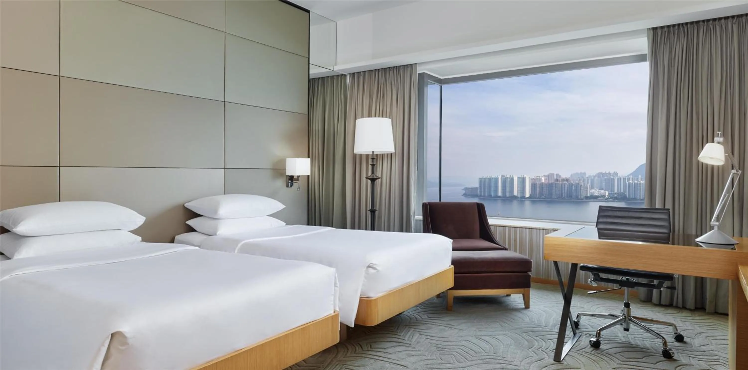 Bedroom, Bed in Hyatt Regency Hong Kong, Sha Tin