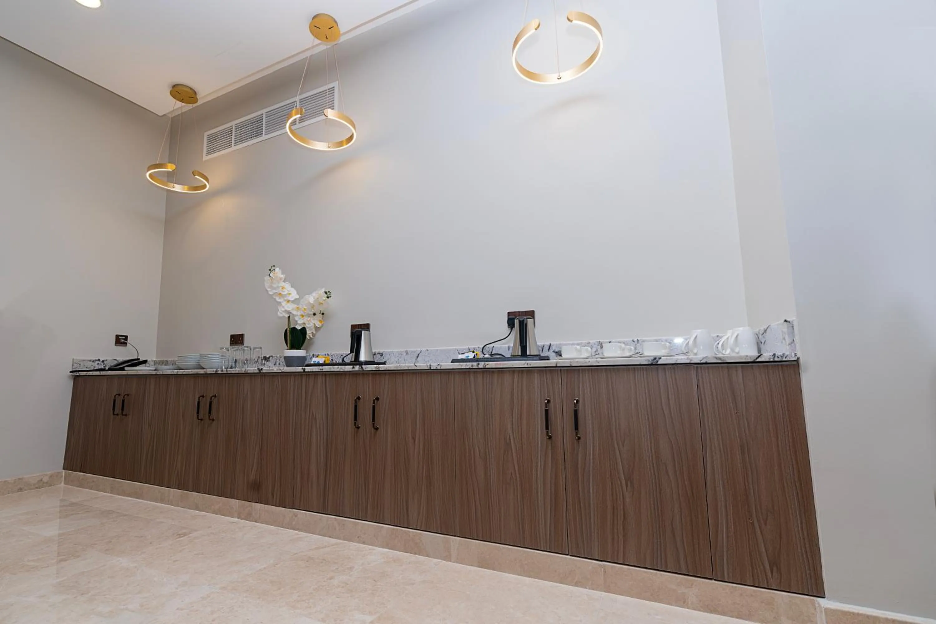 Coffee/tea facilities in Palma Beach Resort & Spa