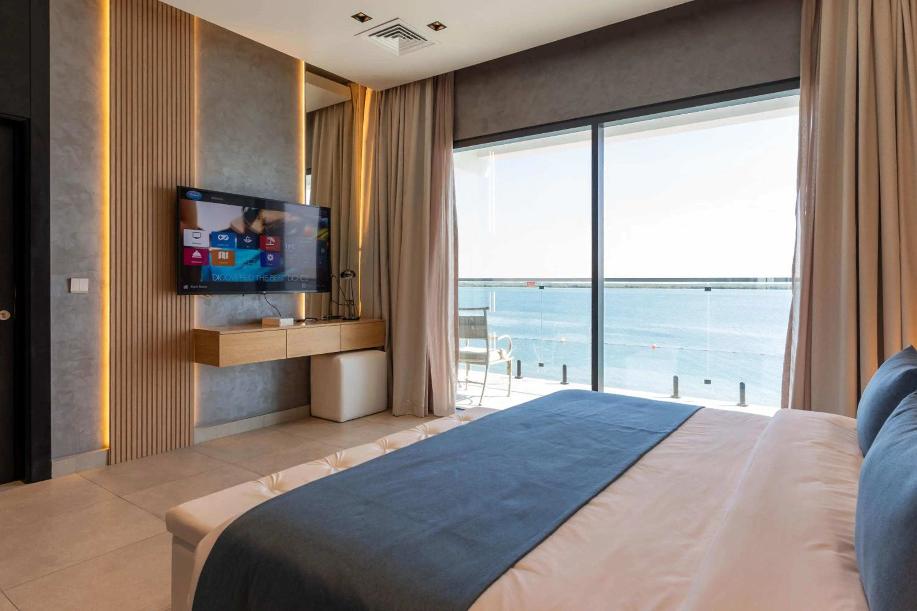 Sea view, Bed in Palma Beach Resort & Spa