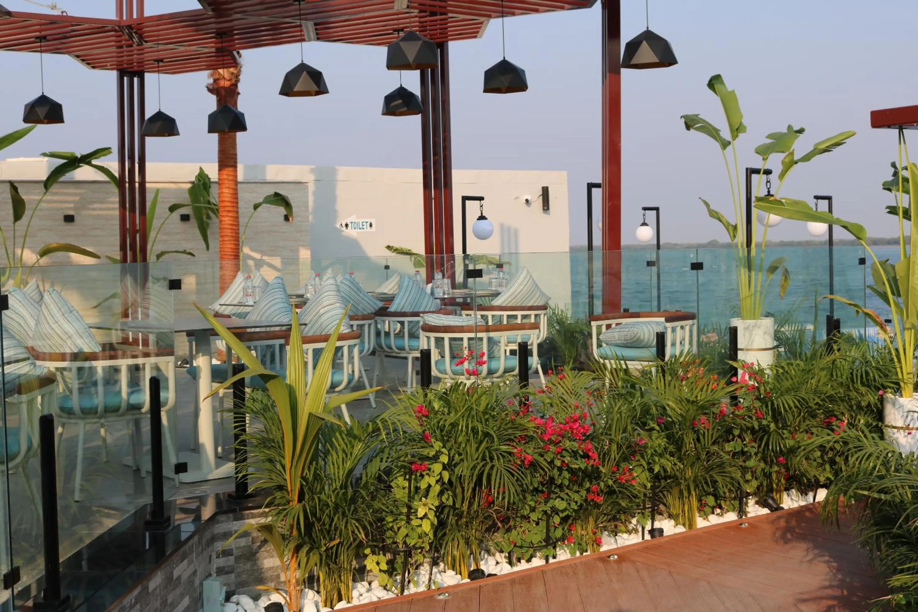 Restaurant/places to eat in Palma Beach Resort & Spa