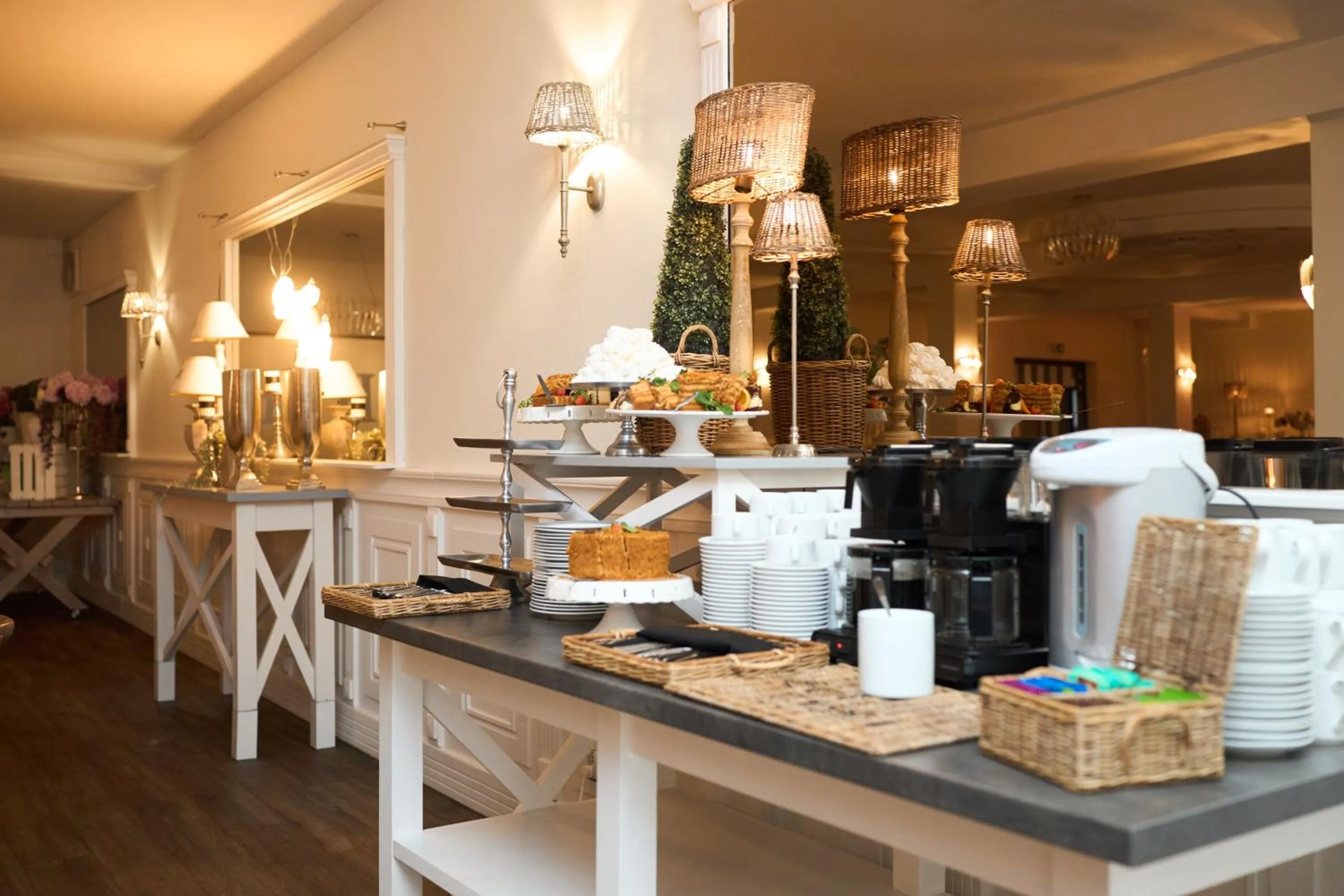 Restaurant/places to eat in Hotel NORD