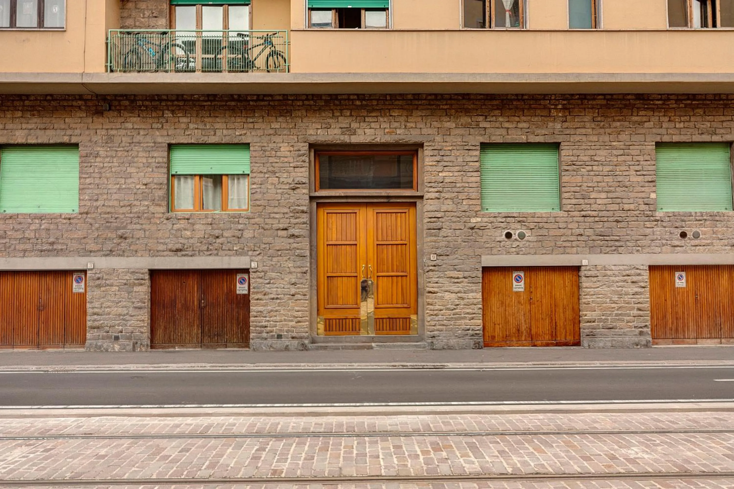 Facade/entrance in Binario9 Terrace Apartment by Mamo Florence