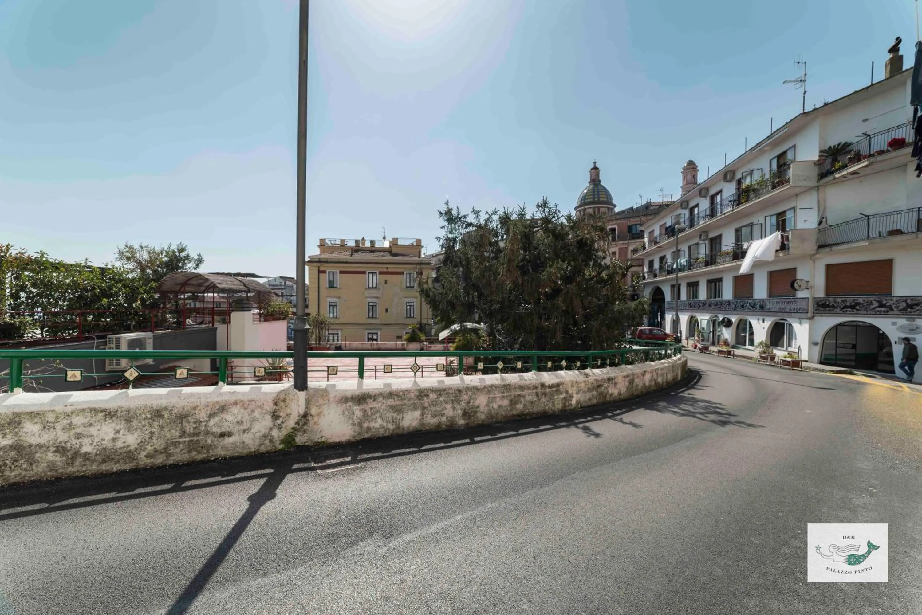 Facade/entrance in B&B Palazzo Pinto 2