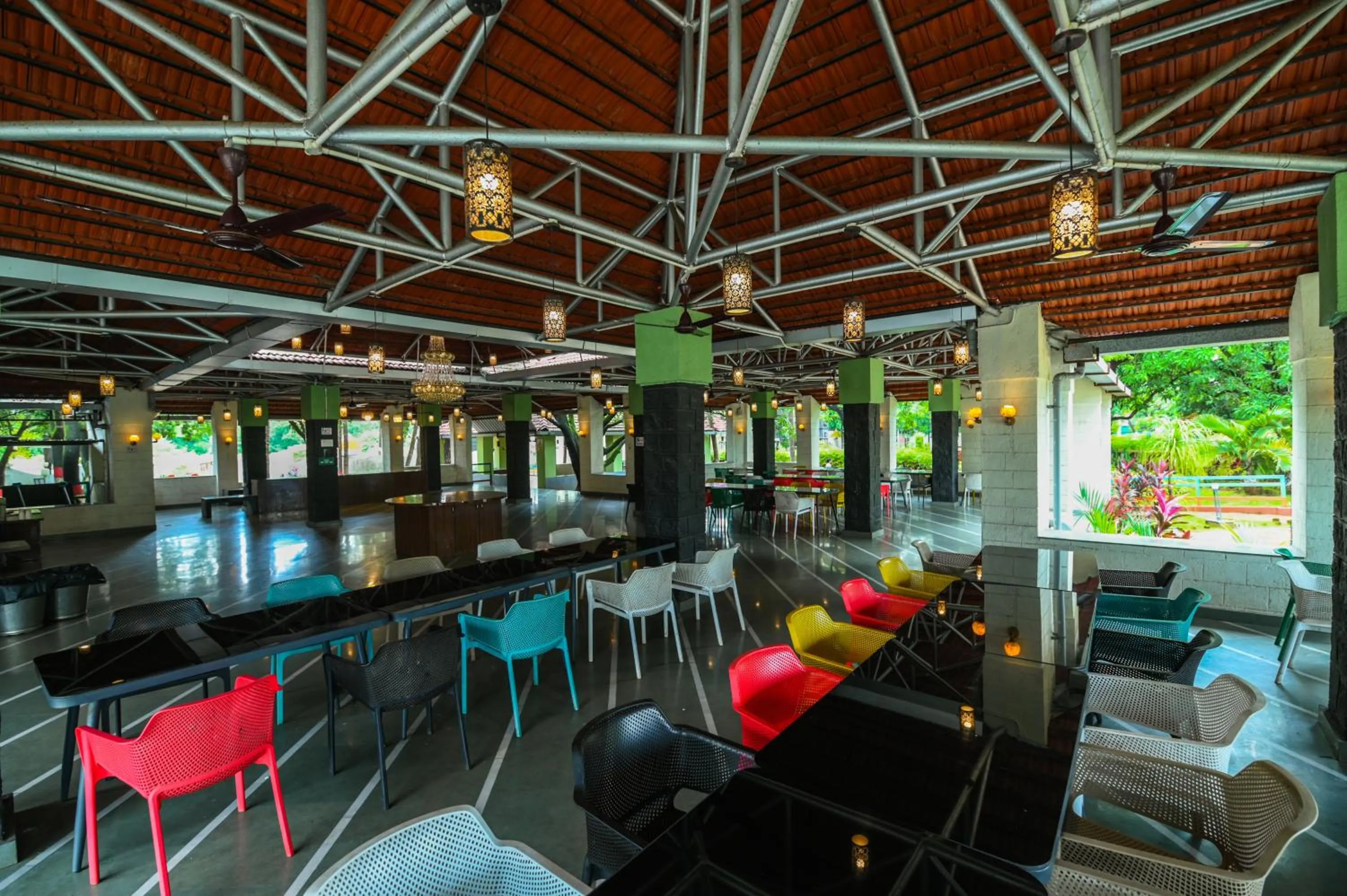 Restaurant/places to eat in Visava Amusement Park & Resort Navi Mumbai