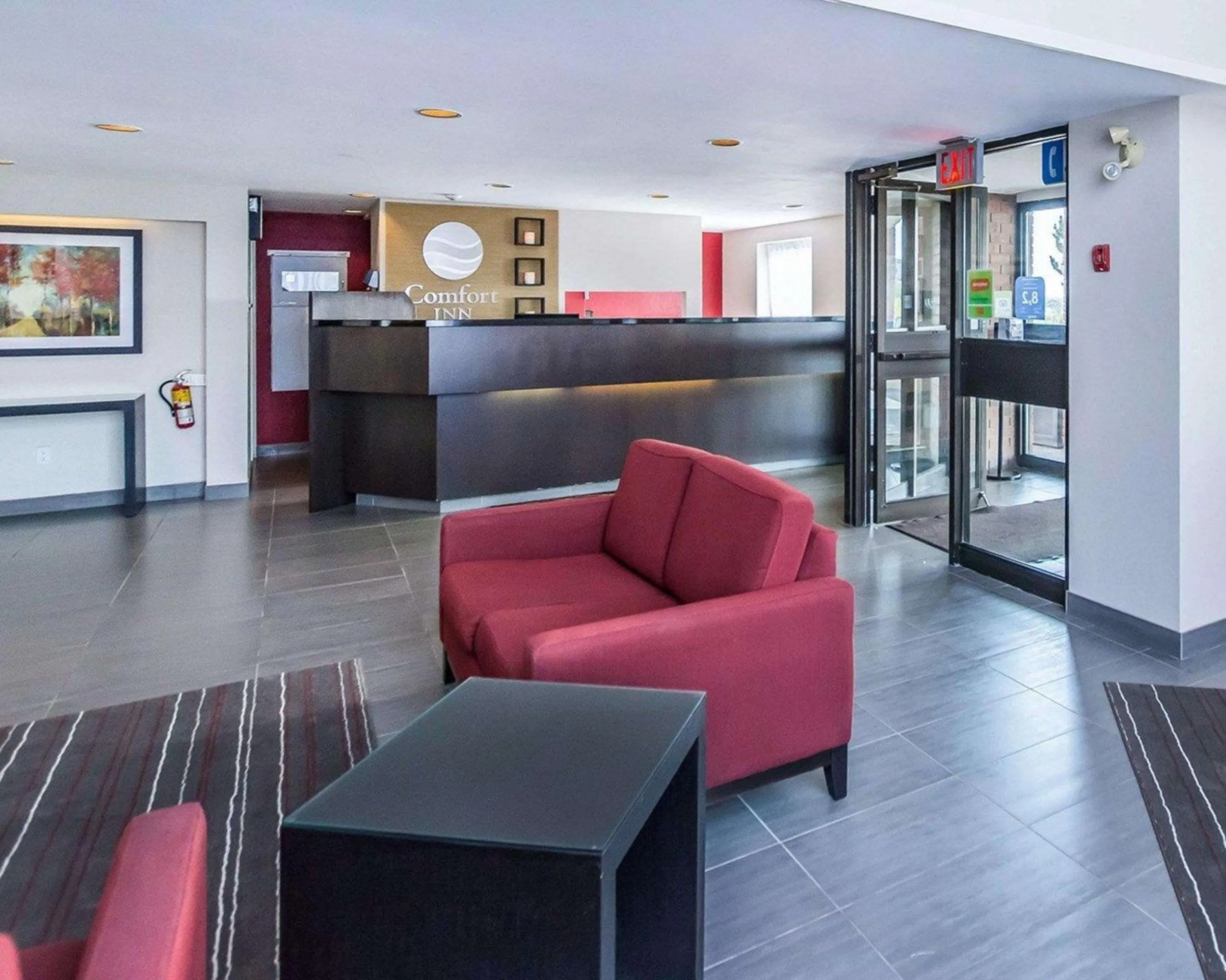 Lobby or reception in Comfort Inn East