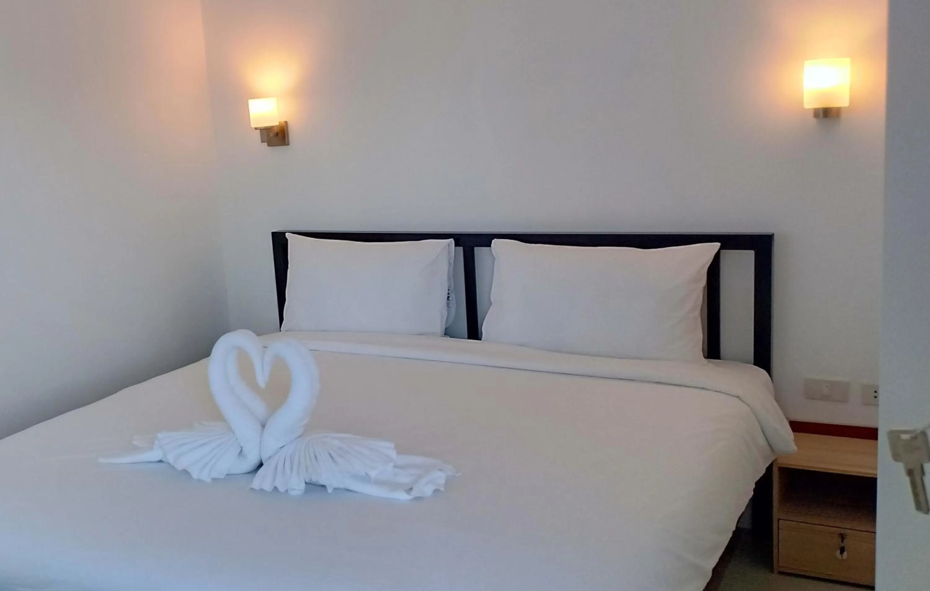 Bed in Chaweng best hotel and hostel samui