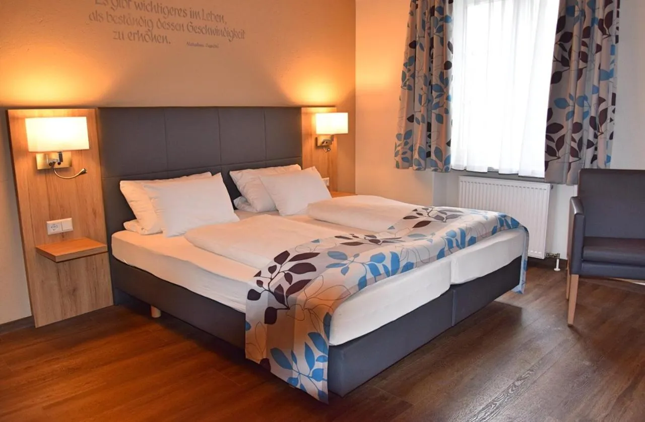 Bed in Cafe-Hotel Altreuter