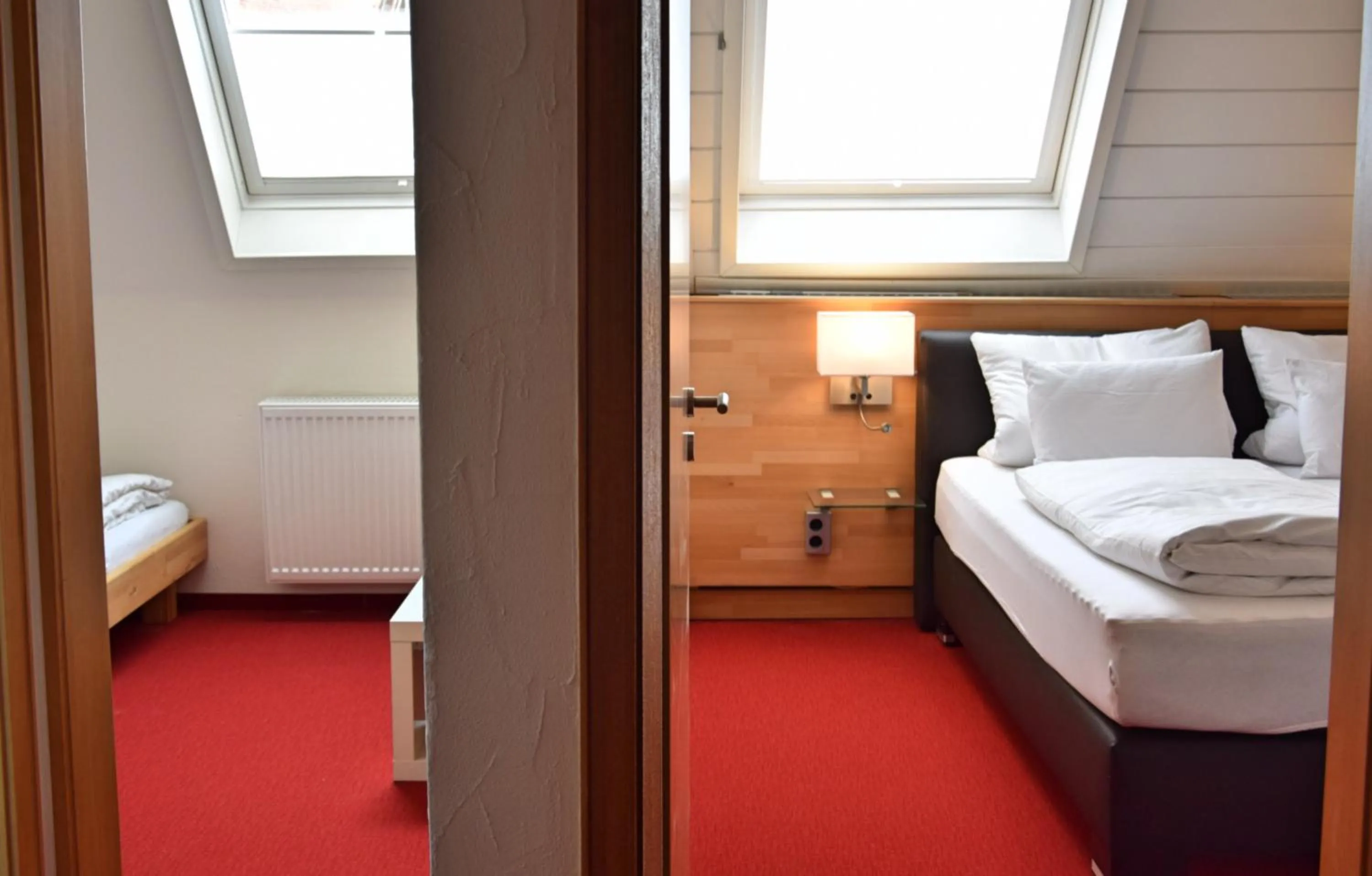 Bedroom, Bed in Cafe-Hotel Altreuter