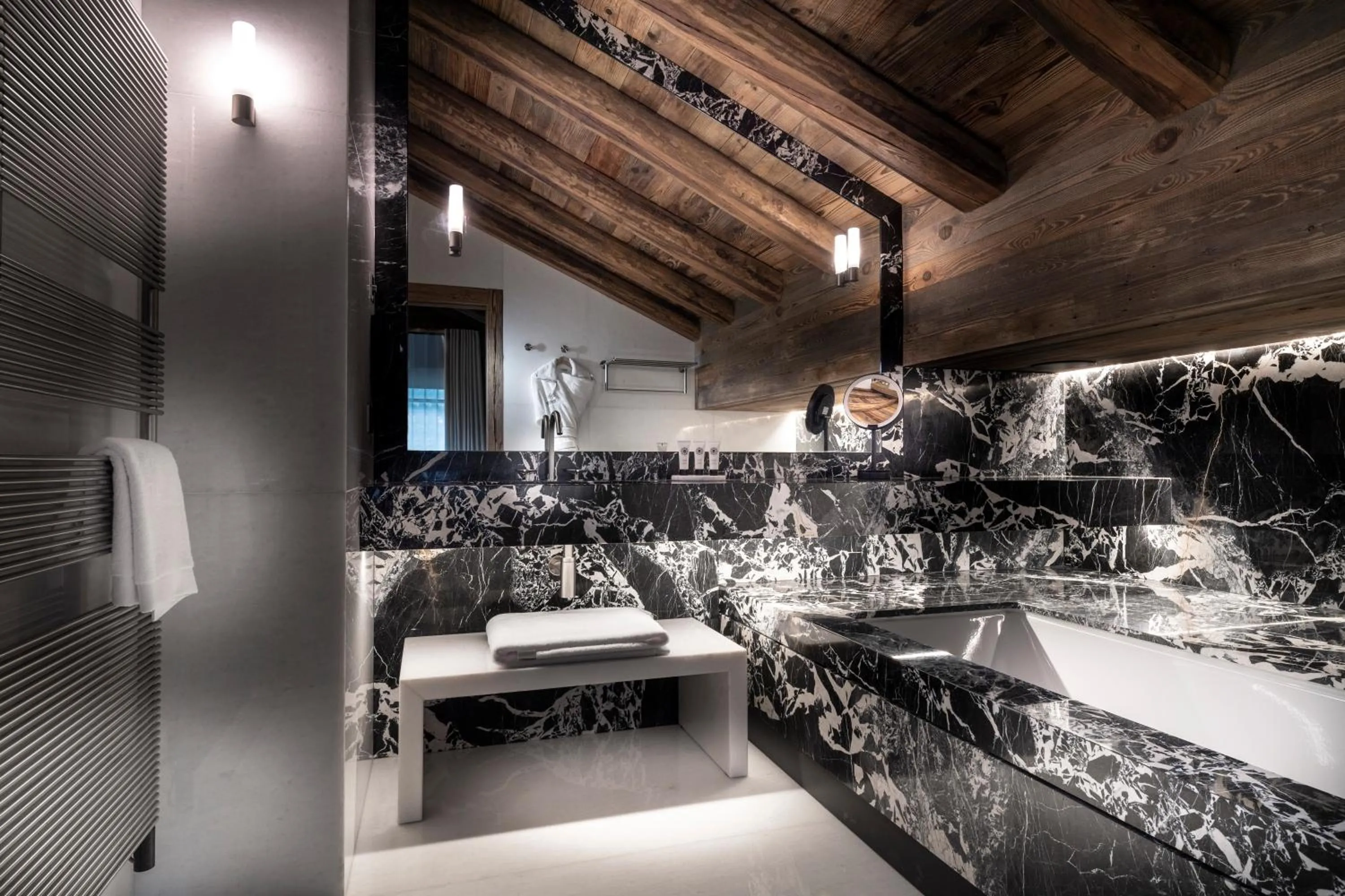 Shower in Armancette - The Leading Hotels of the World