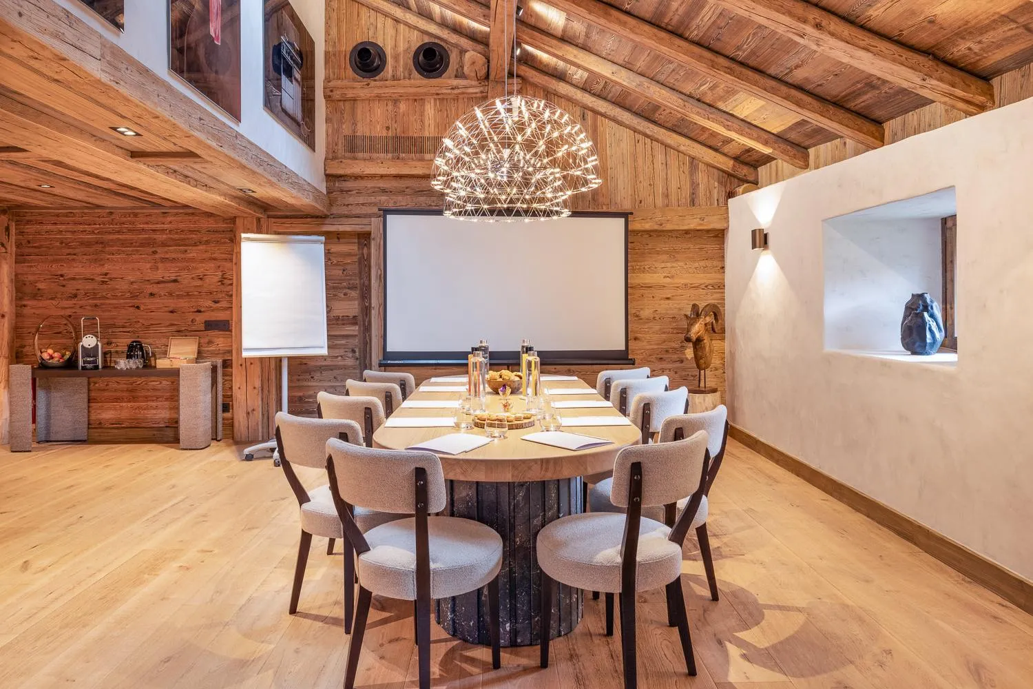 Dining area in Armancette - The Leading Hotels of the World