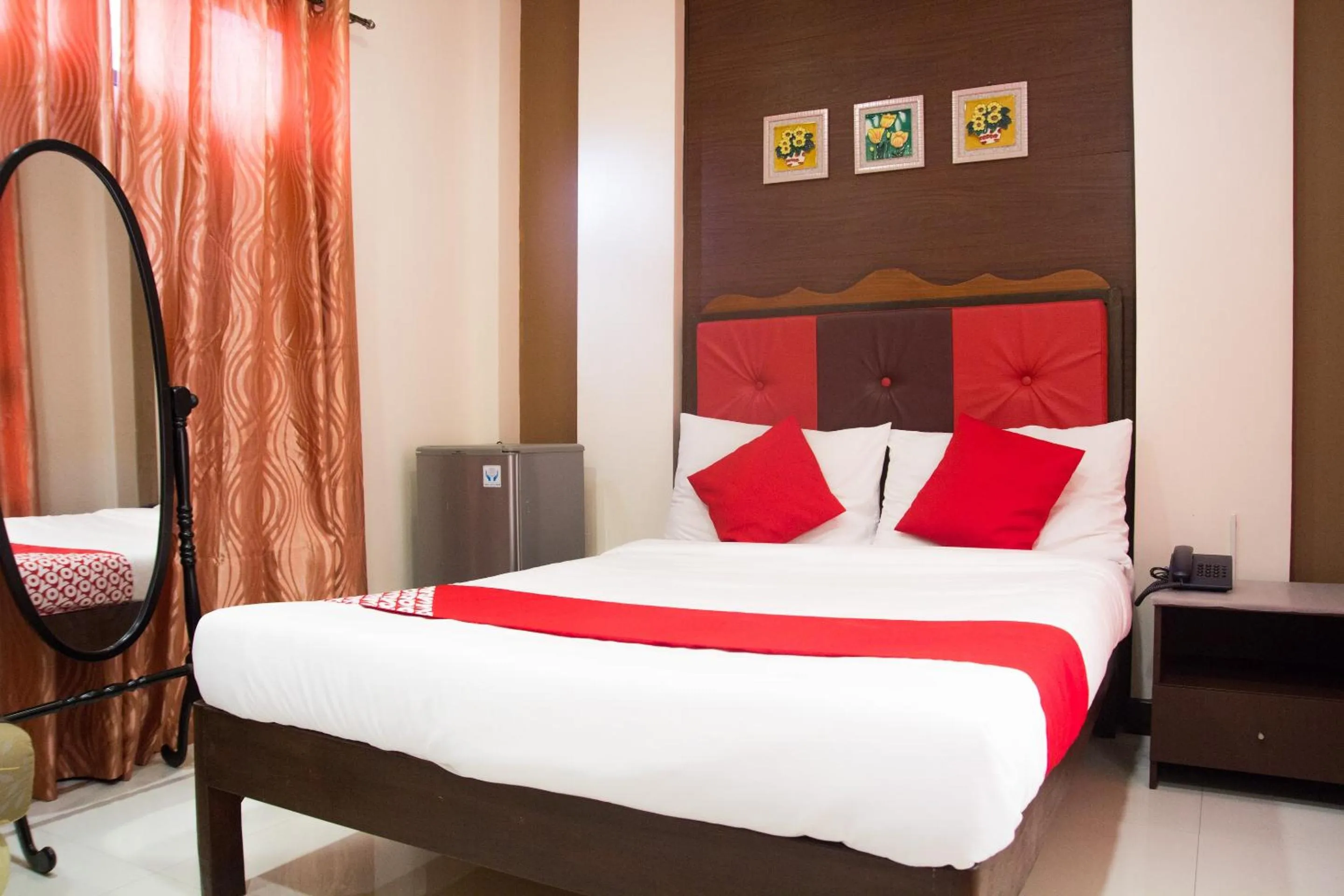 Bedroom in OYO 153 Espacio de Clarita Hometel