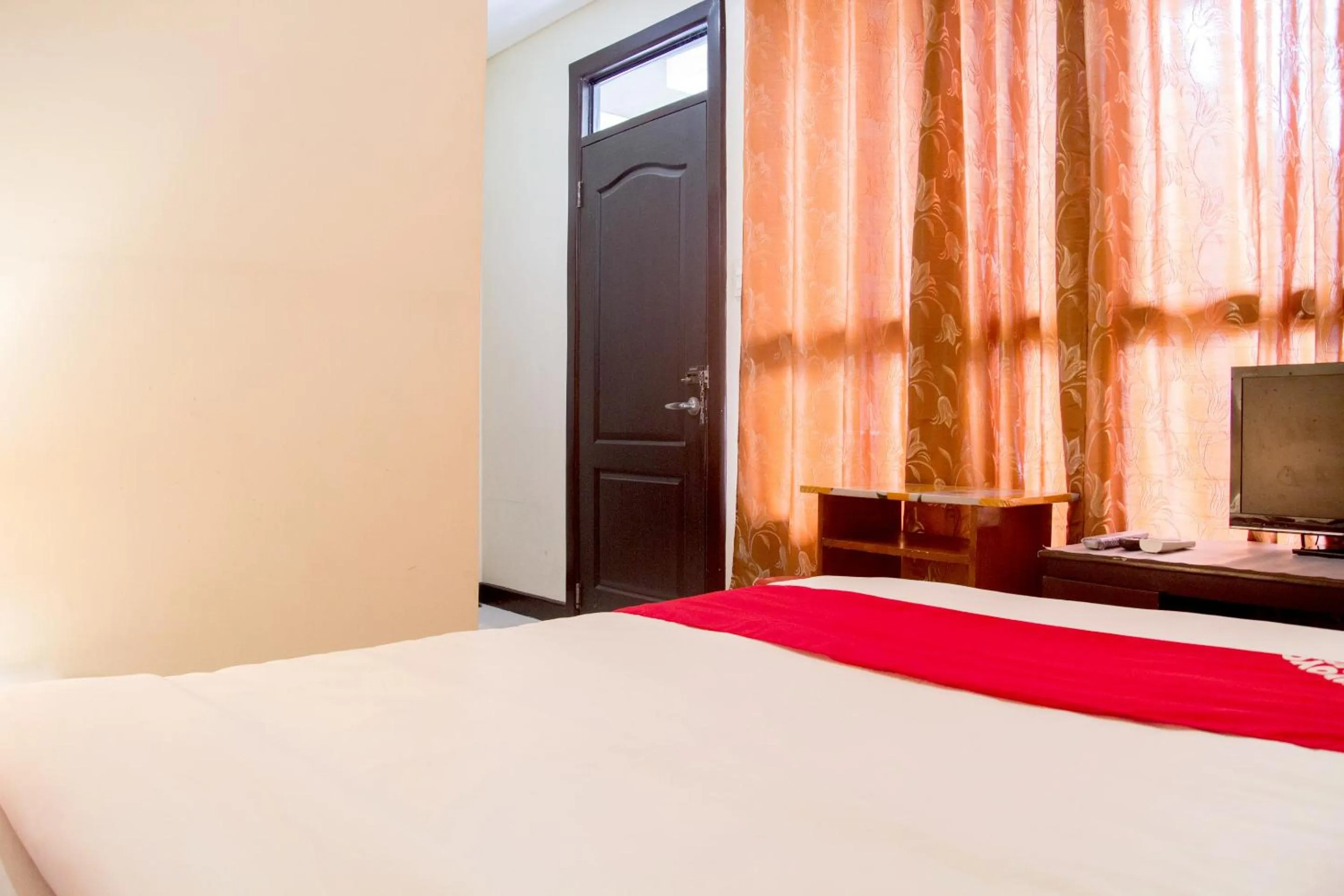 Bedroom in OYO 153 Espacio de Clarita Hometel