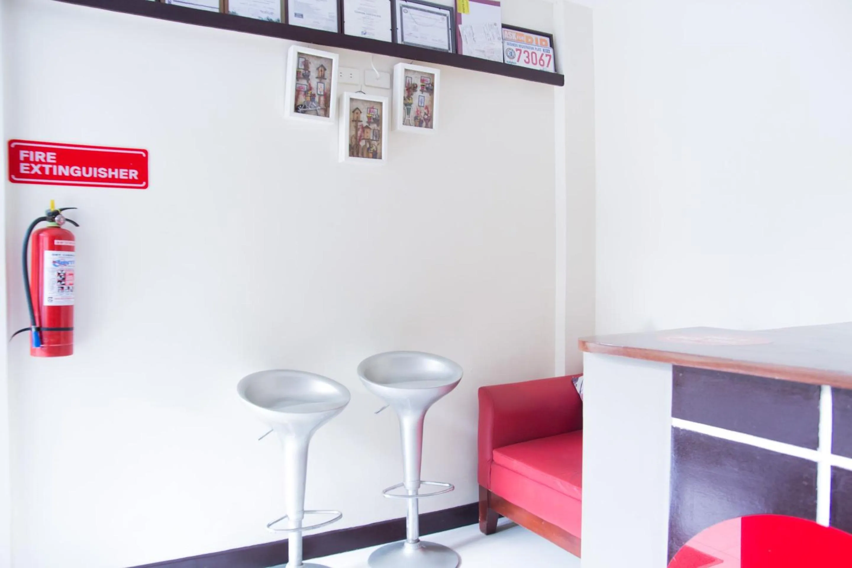 Lobby or reception in OYO 153 Espacio de Clarita Hometel