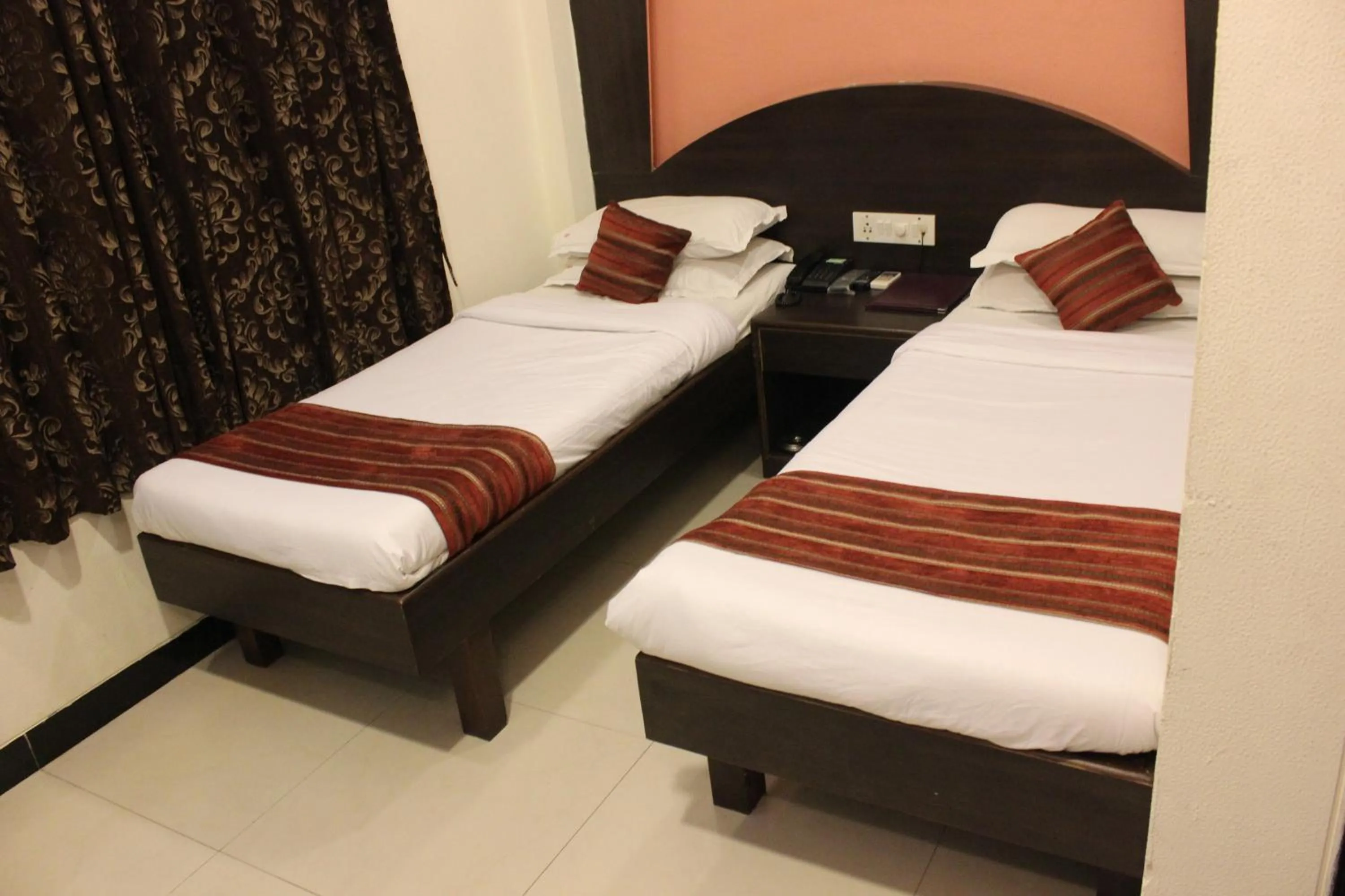 Photo of the whole room, Bed in Hotel Fortune