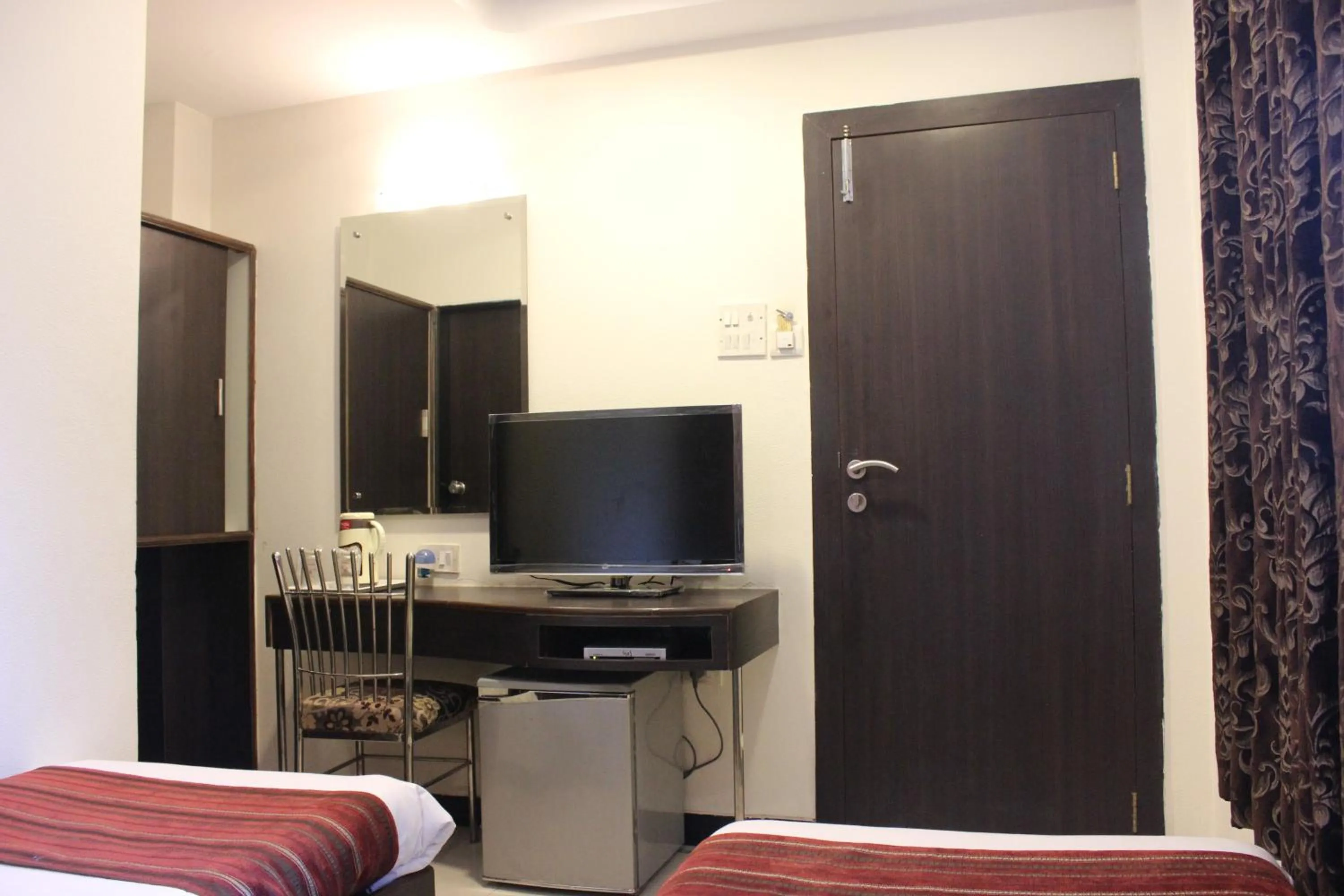 TV and multimedia, Bed in Hotel Fortune