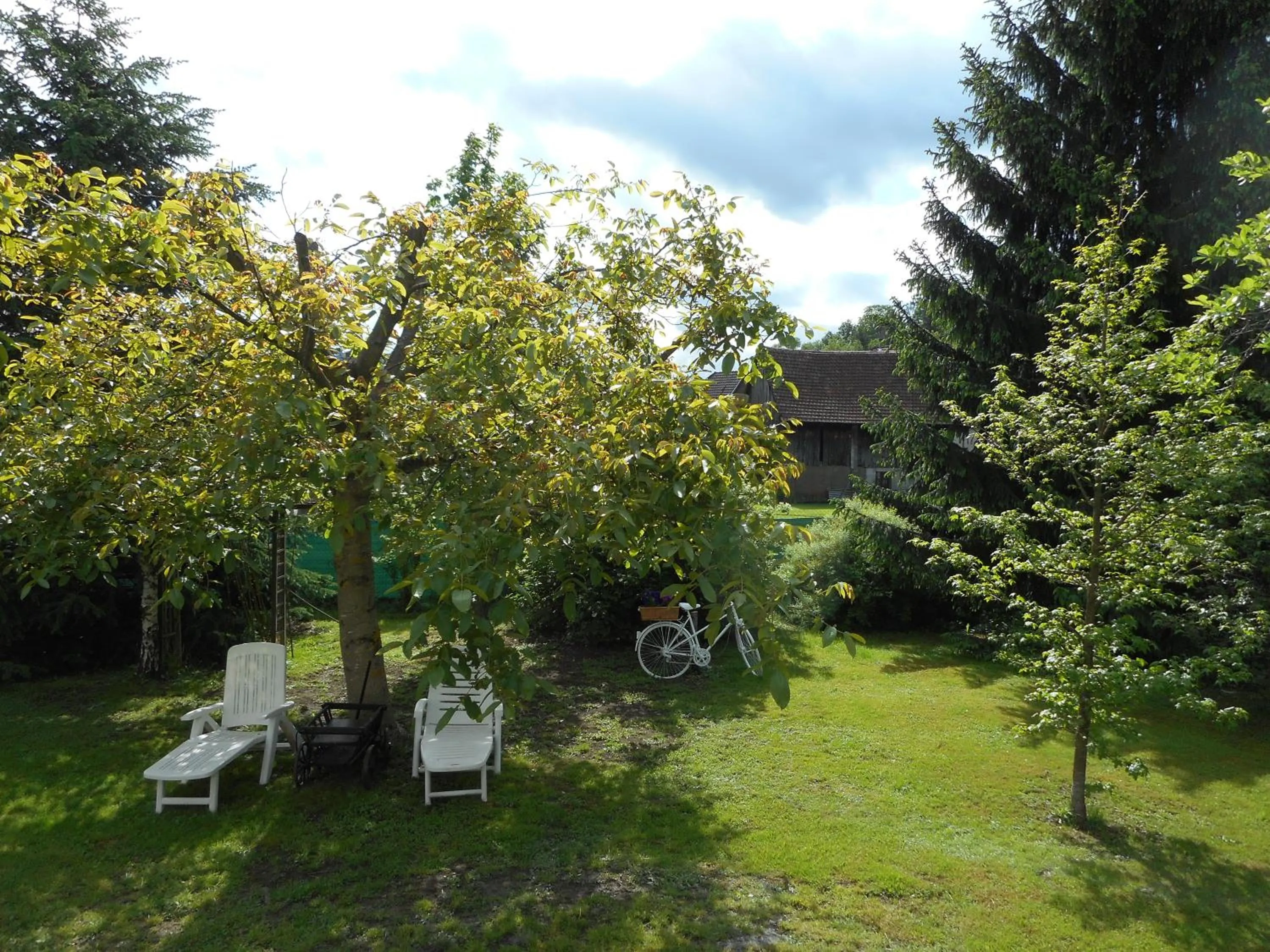 Garden in Gîte La Charmaie