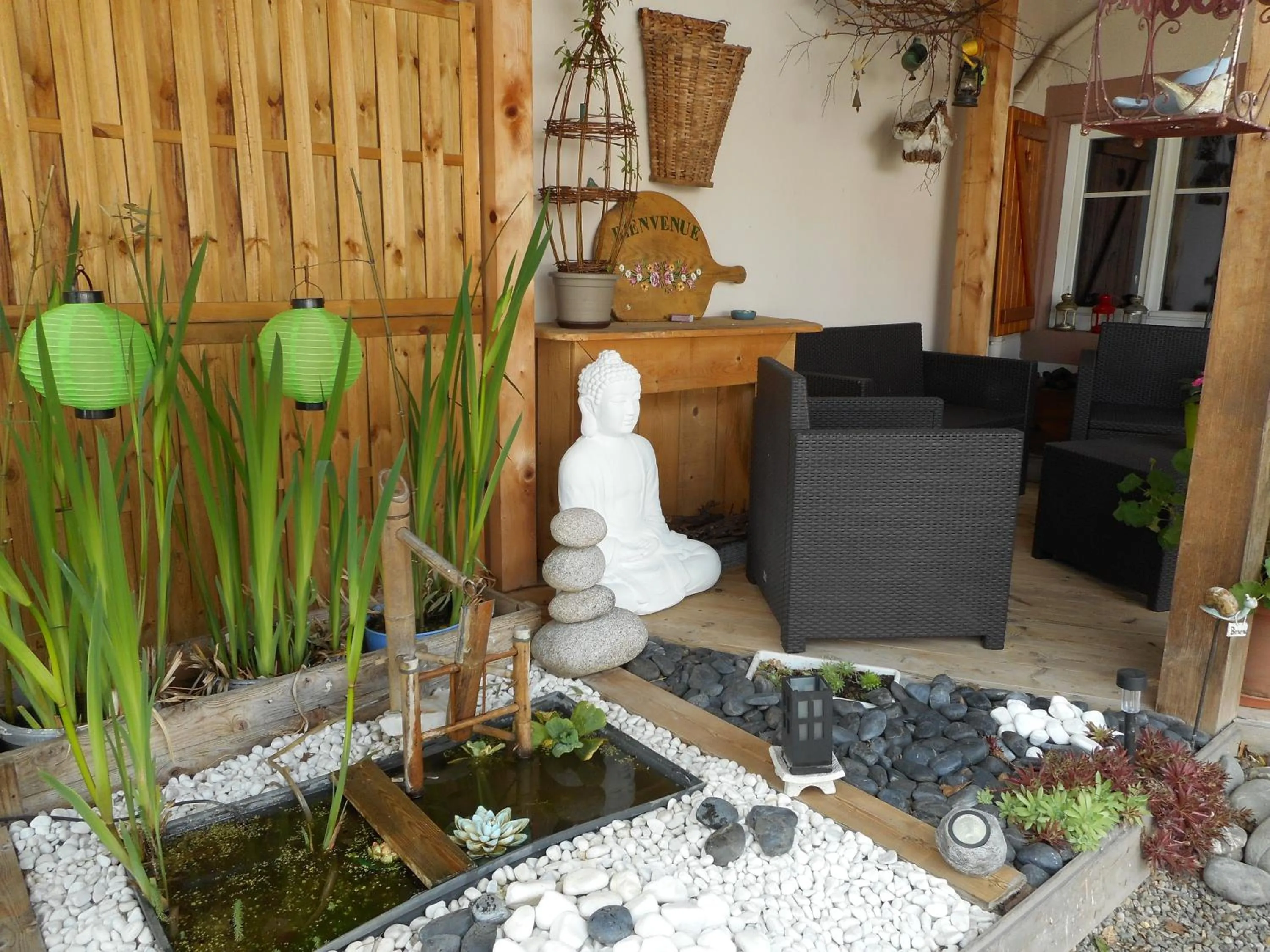 Balcony/Terrace in Gîte La Charmaie