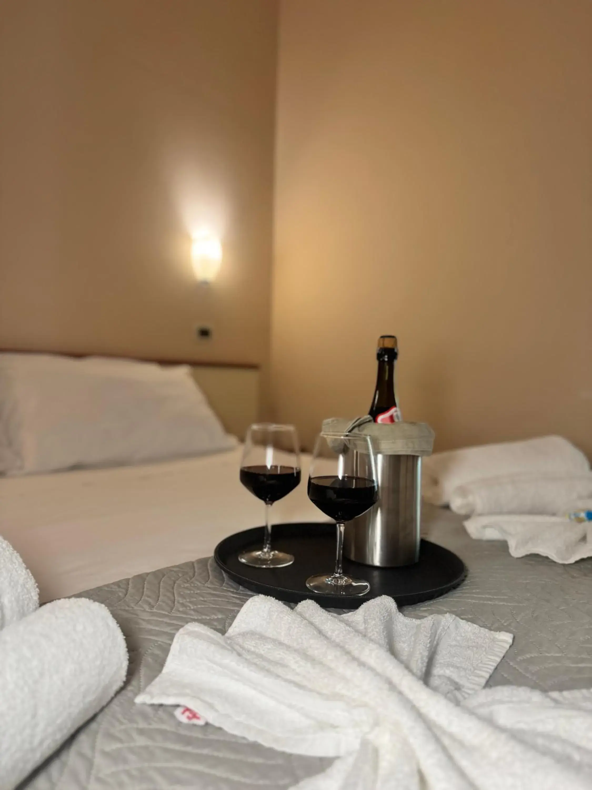 Triple Room with Balcony in Blue Hotel Triple Room with Balcony in Blue Hotel