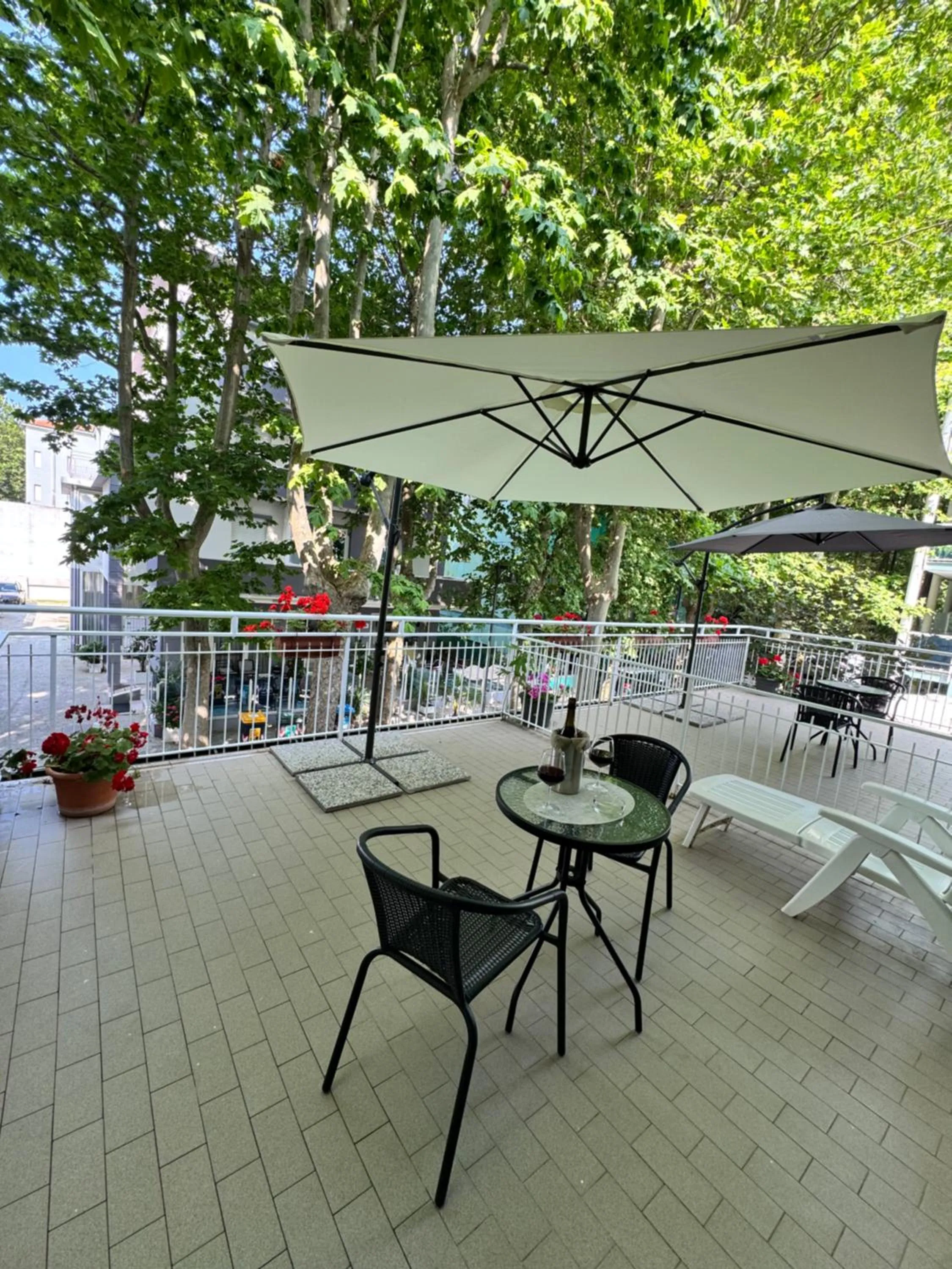 Balcony/Terrace in Blue Hotel