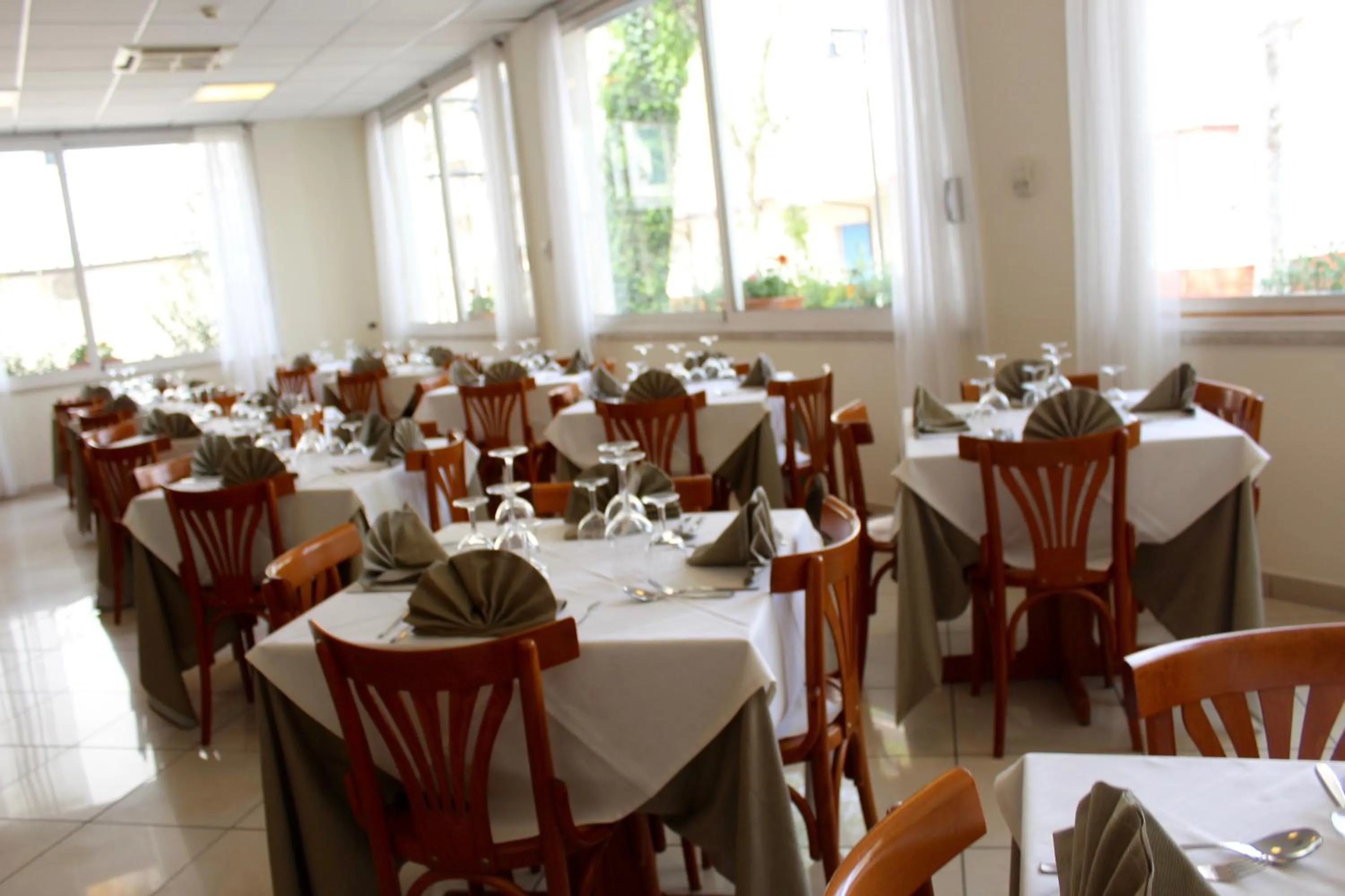 Restaurant/places to eat in Blue Hotel