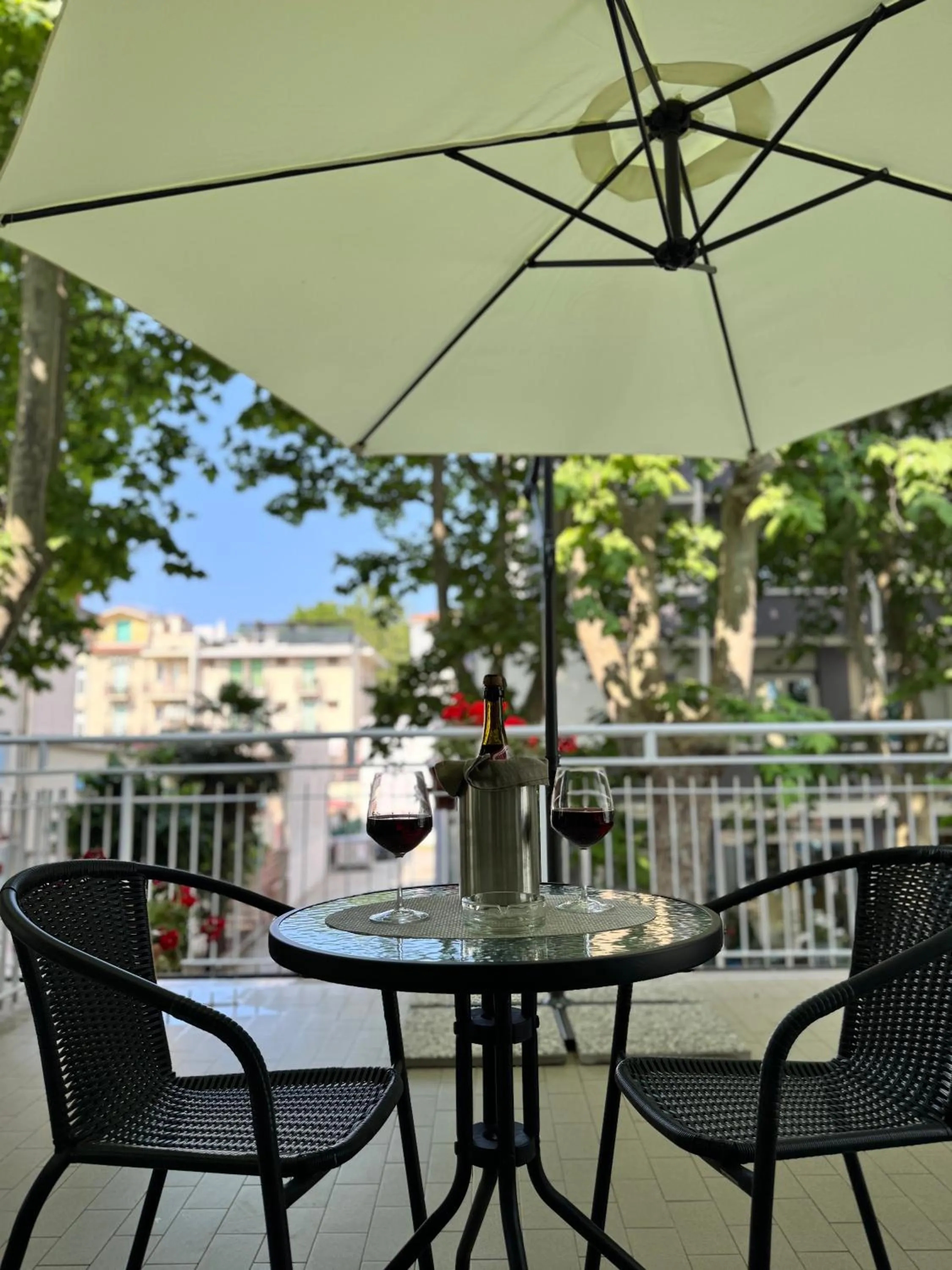 Balcony/Terrace in Blue Hotel