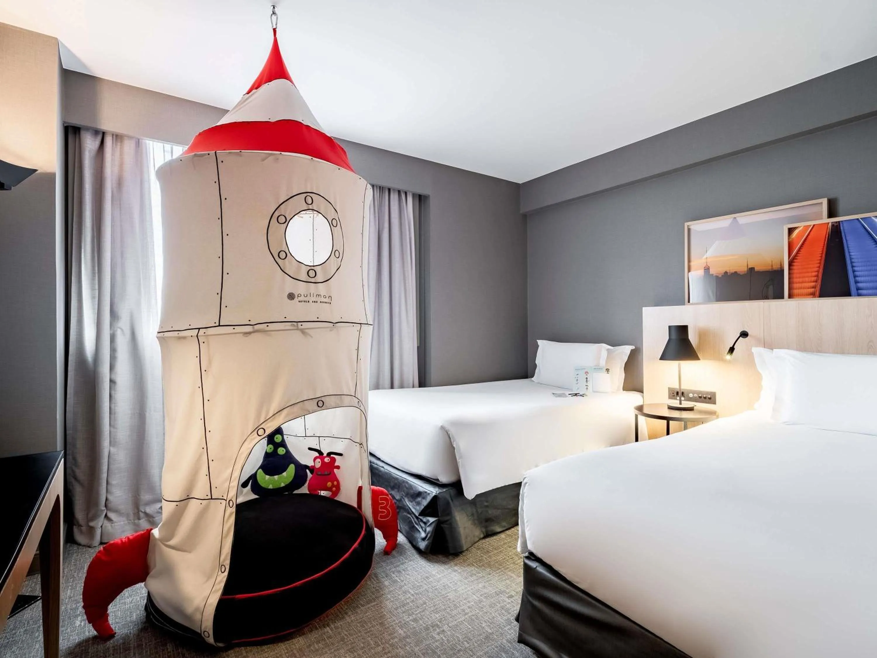 Family Room with One King and One Single Bed - single occupancy in Pullman Sao Paulo Guarulhos Airport