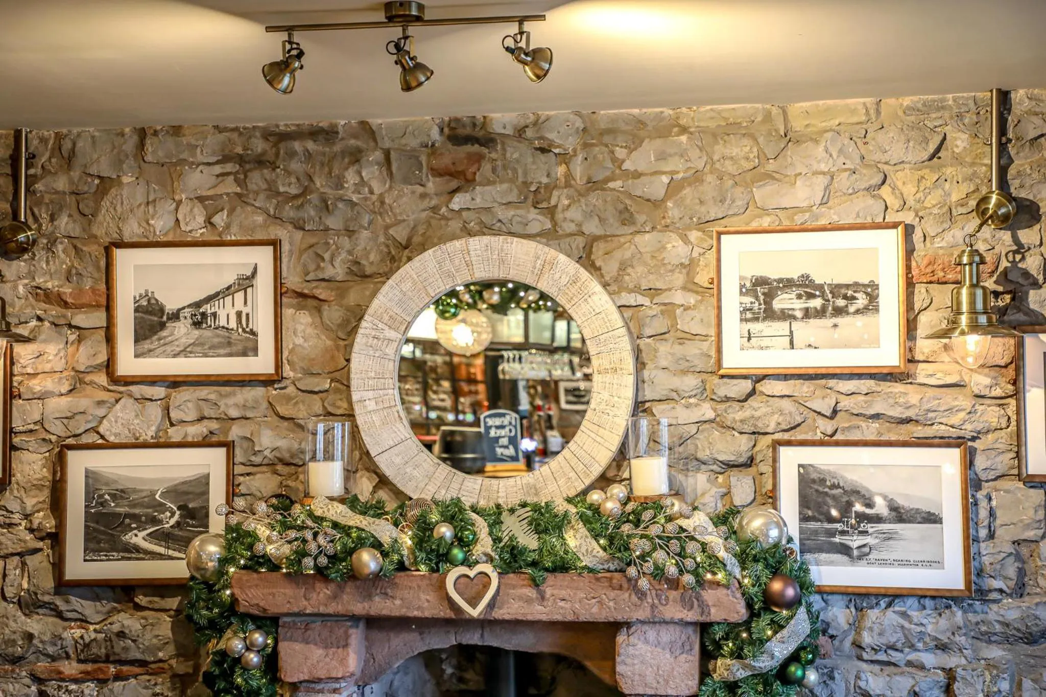 Lounge or bar in The Pooley Bridge Inn