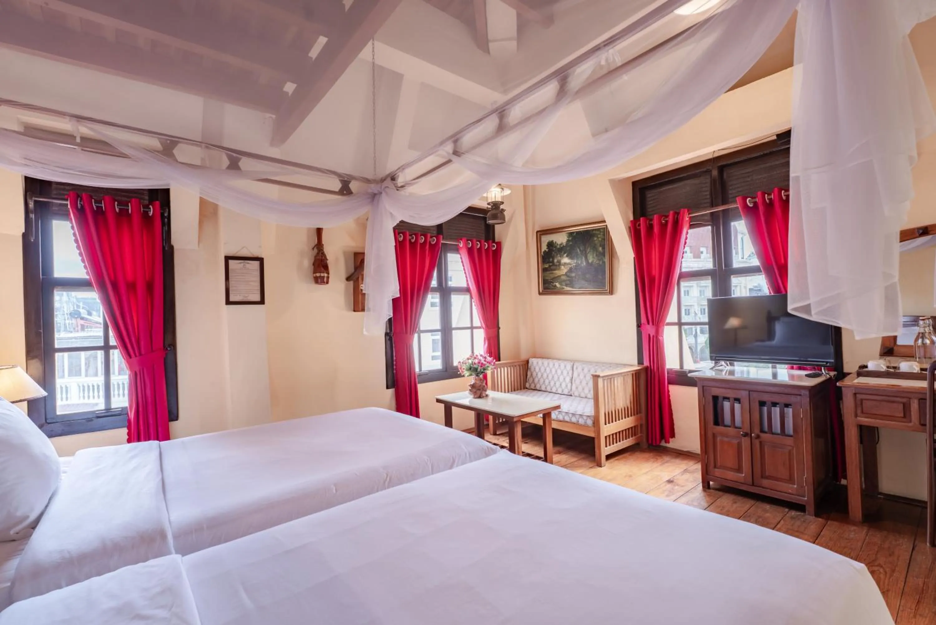 Bed in Saphir Dalat Hotel