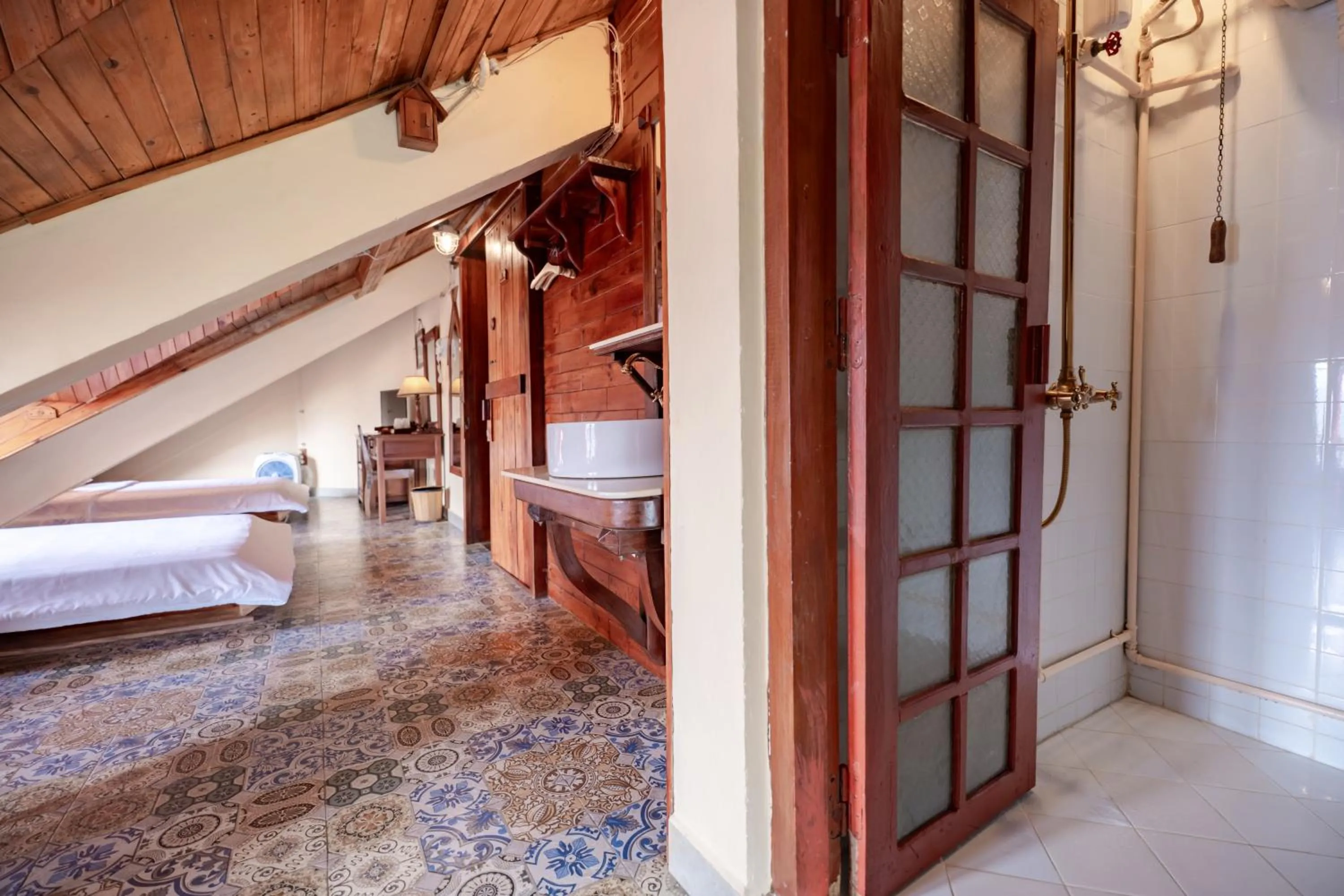 Bedroom, Bed in Saphir Dalat Hotel