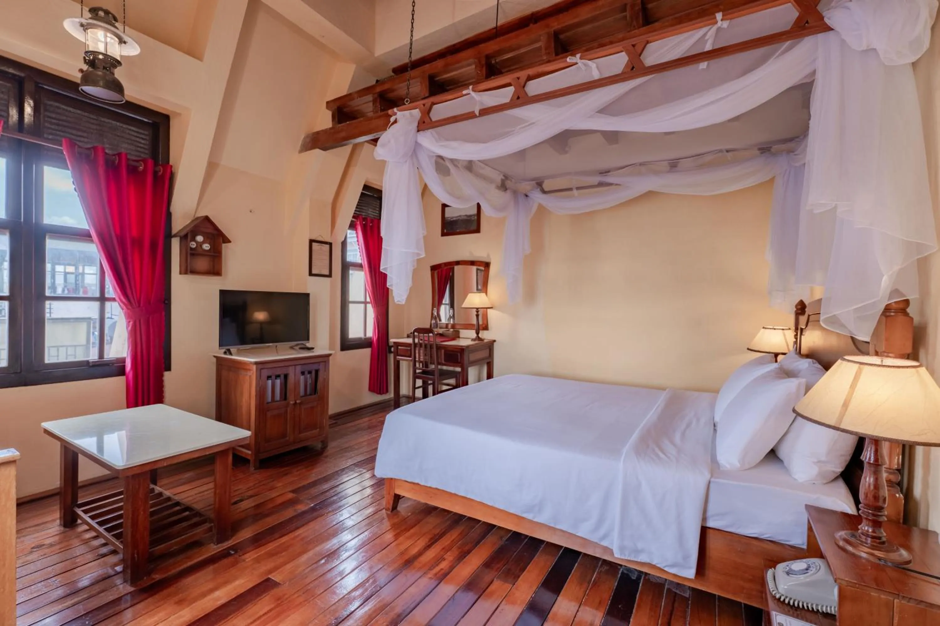 Bed in Saphir Dalat Hotel