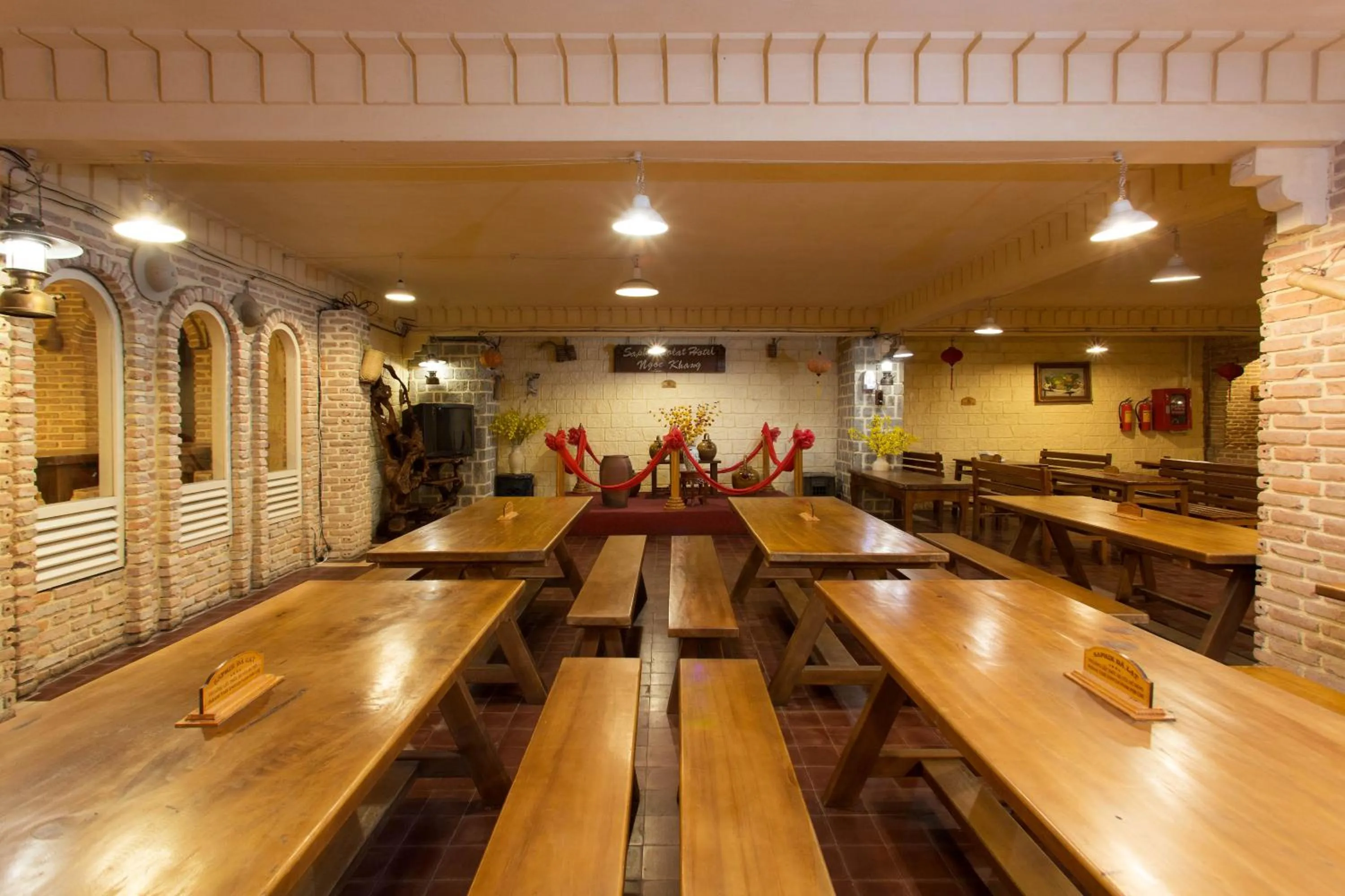 Restaurant/places to eat in Saphir Dalat Hotel