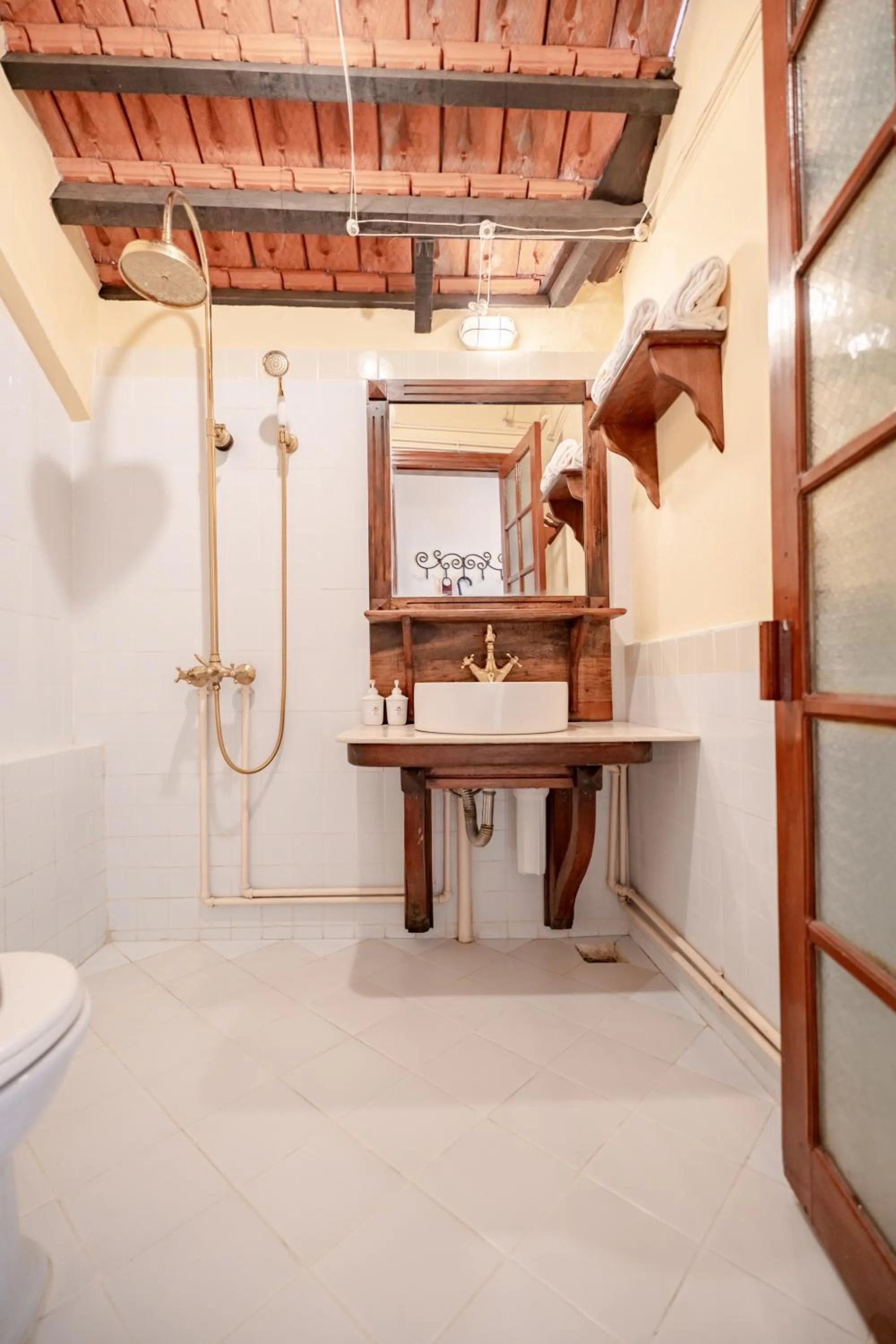 Bathroom in Saphir Dalat Hotel