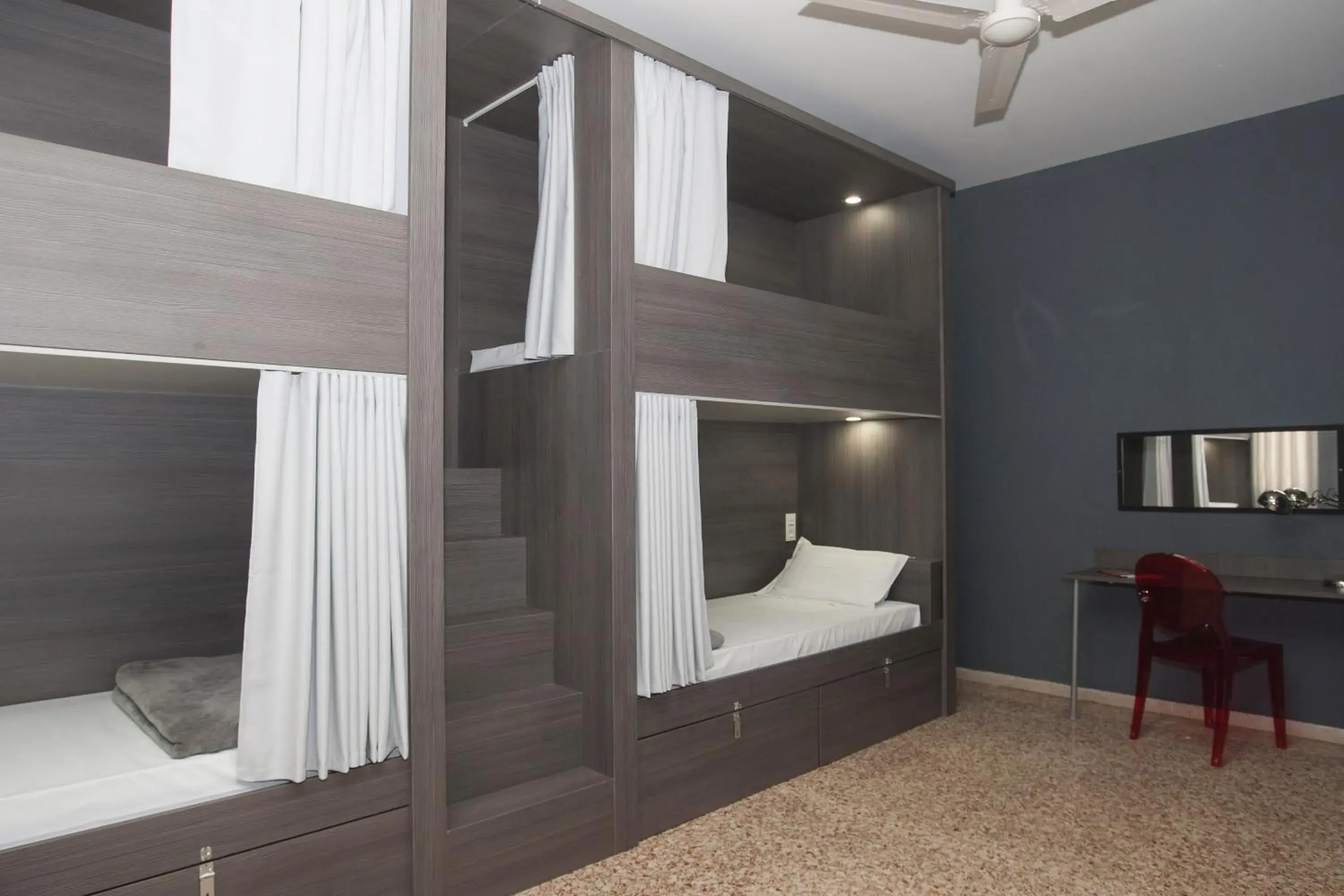 Bed in 8-Bed Mixed Dormitory Room in Quart Youth Hostel & Apartments Bed in 8-Bed Mixed Dormitory Room in Quart Youth Hostel & Apartments