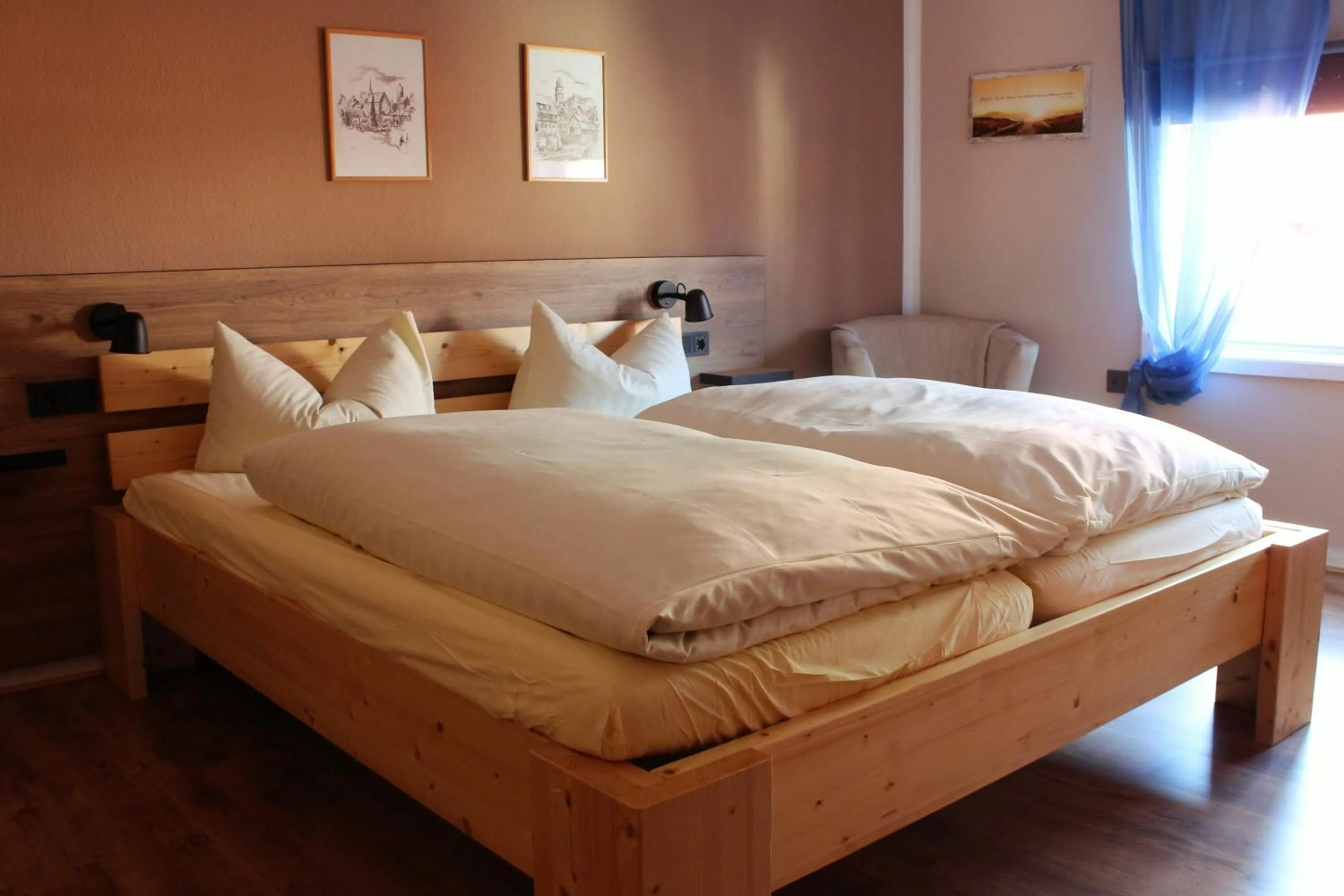 Bed in Landgasthof-Porta