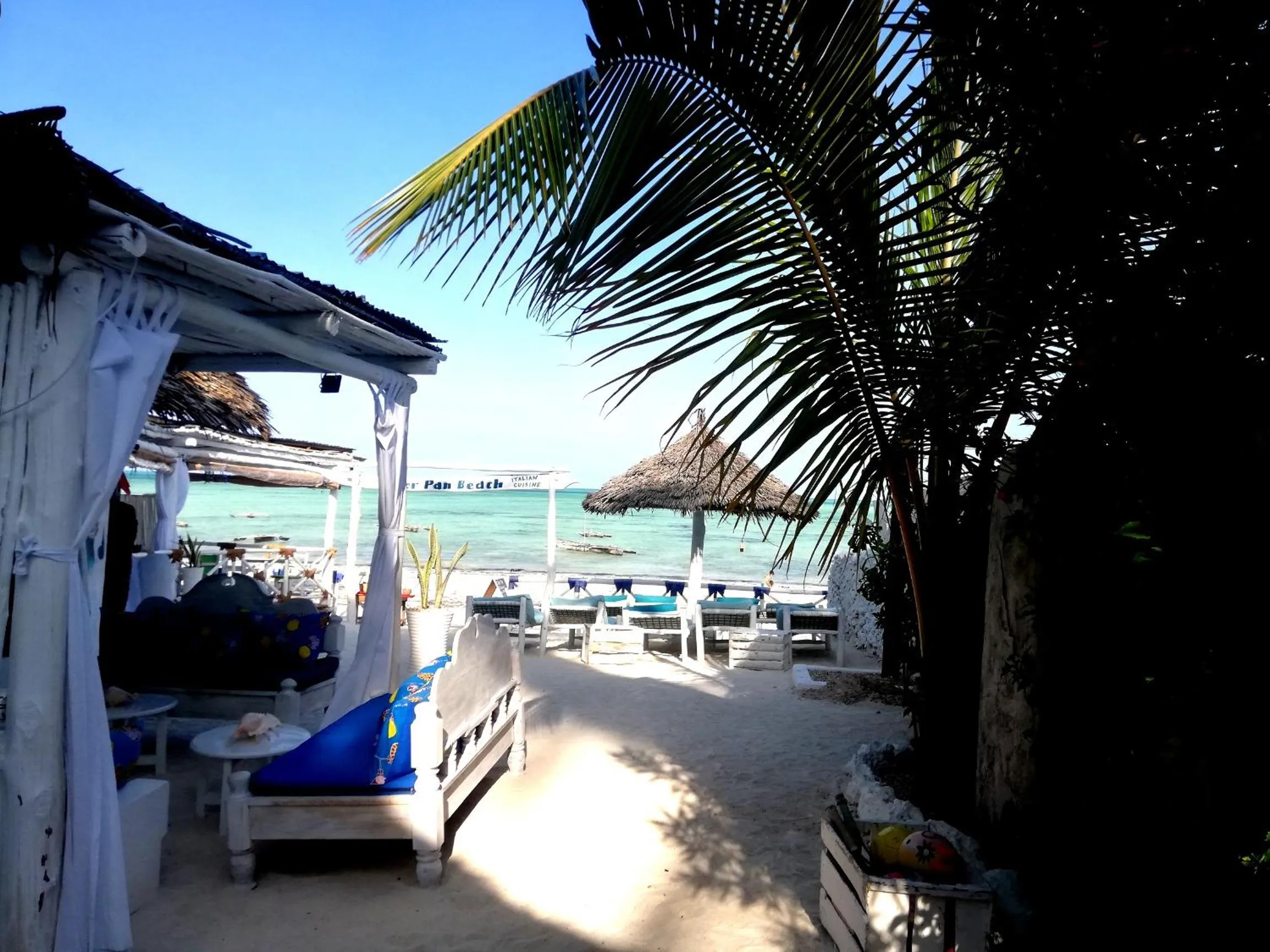 Property building in Peter Pan Beach Lodge