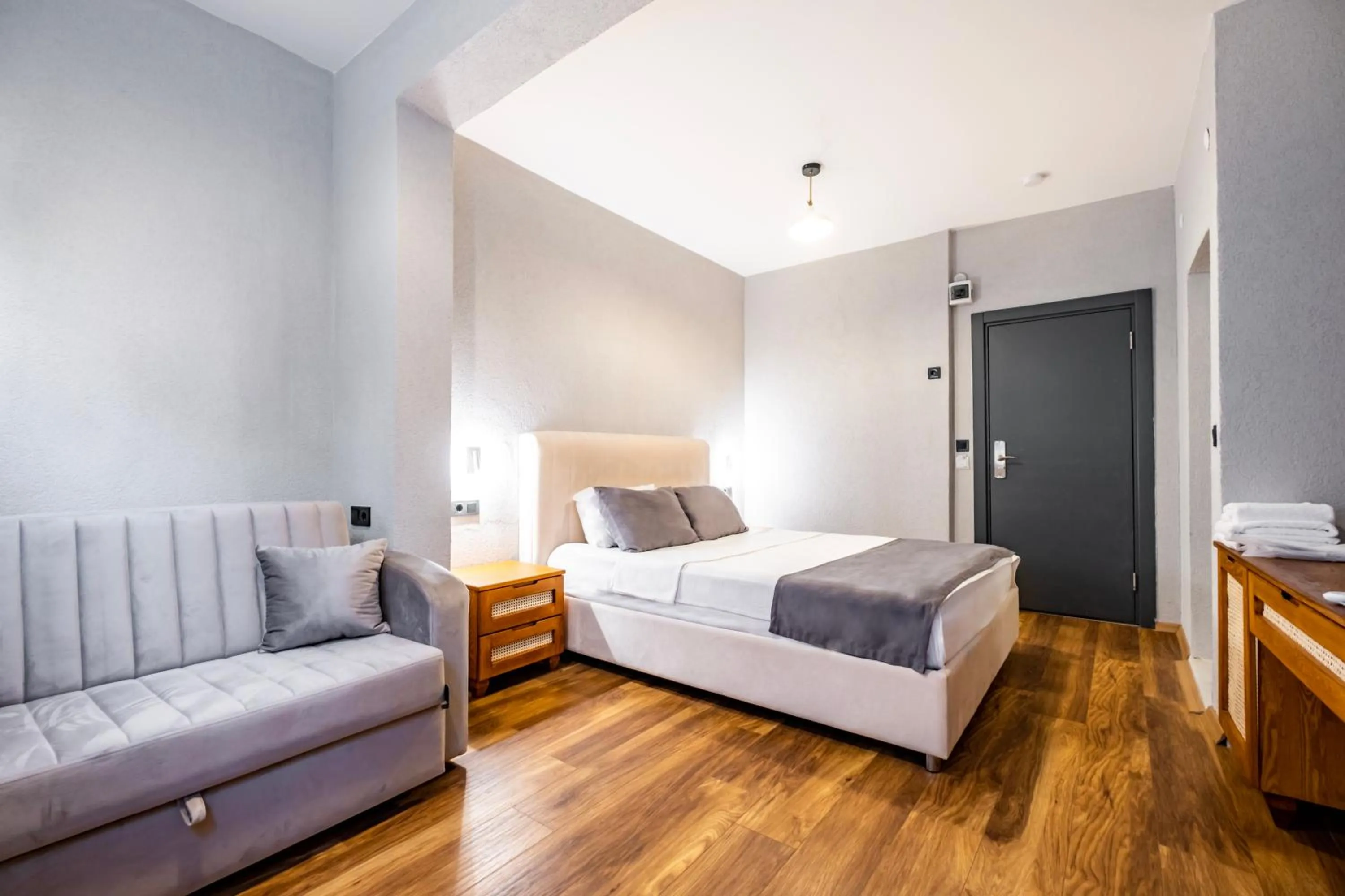 Living room, Bed in Hotel Centro Bodrum