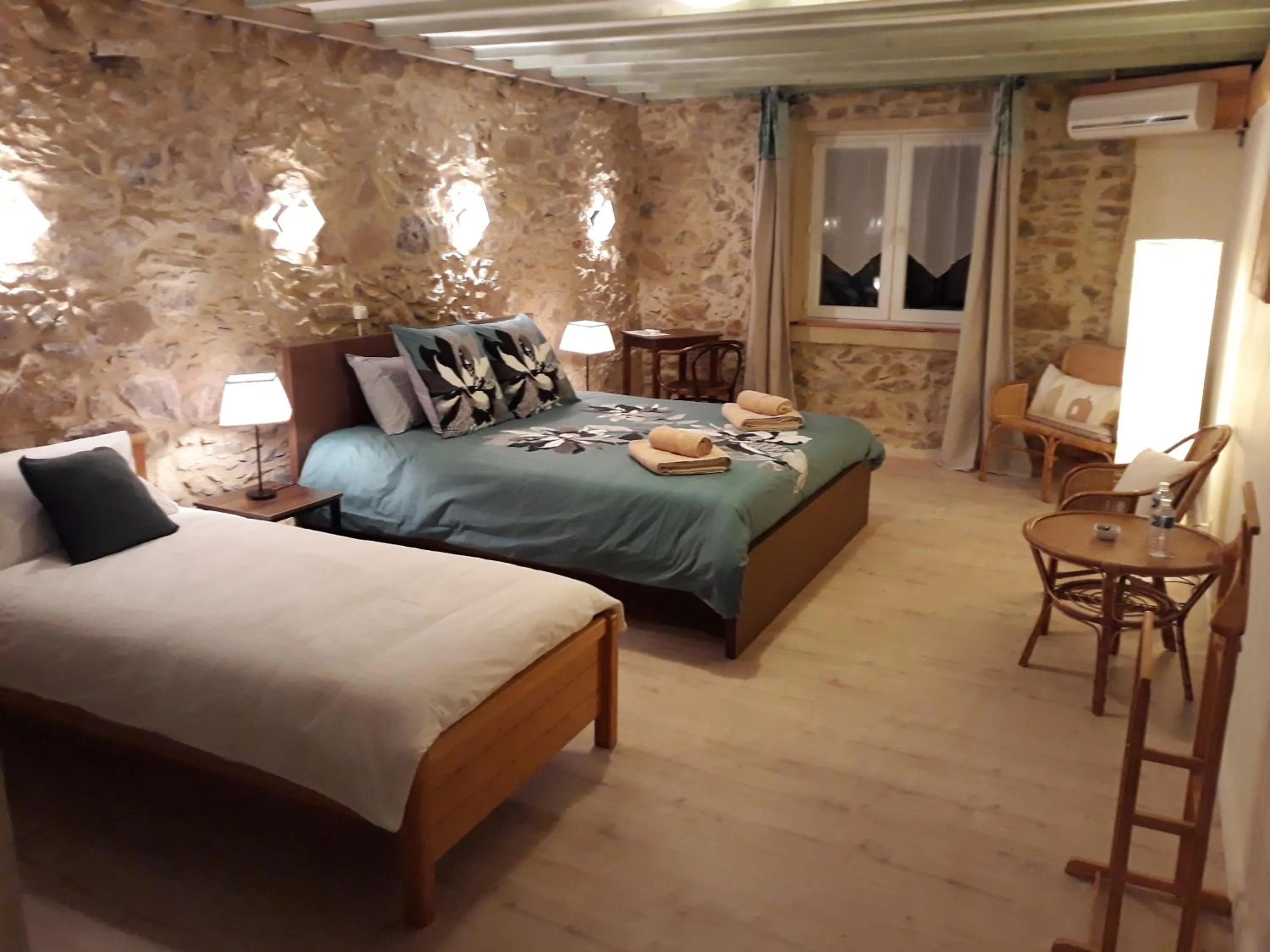 Photo of the whole room, Bed in Chambres d'hôtes Les Gragniotes