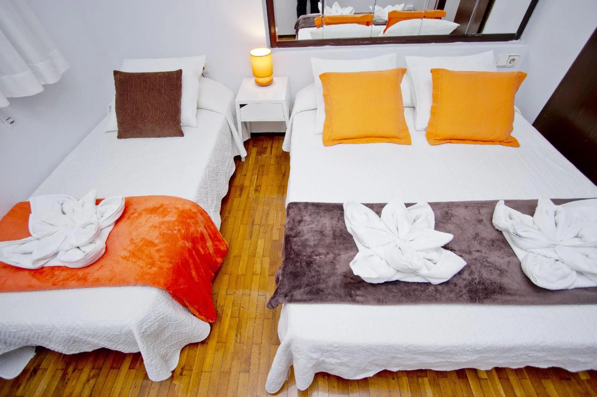 Bed in Barcelona City Seven Hostal